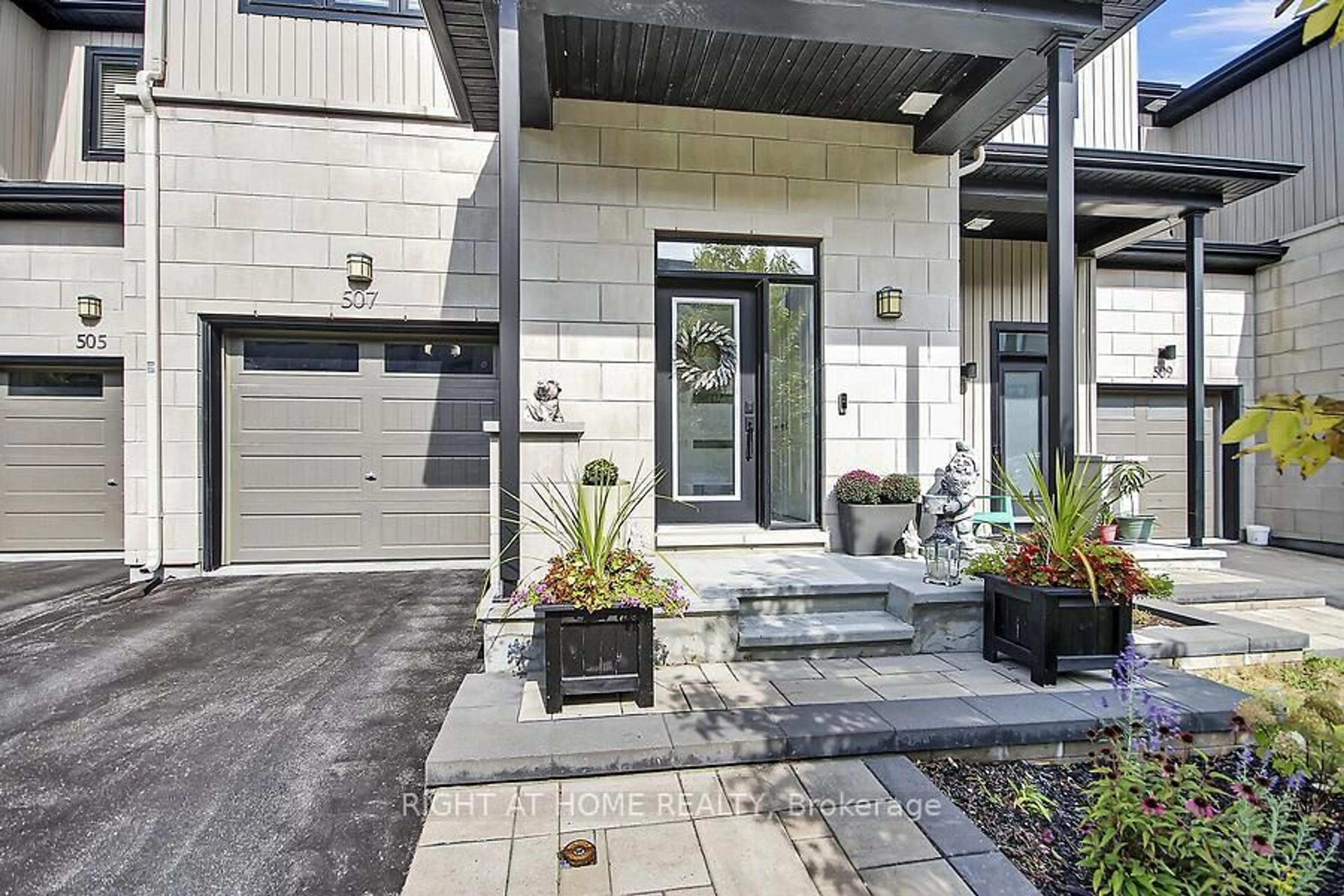 Home with brick exterior material, street for 507 Radiant Private, Ottawa Ontario K2M 0M9