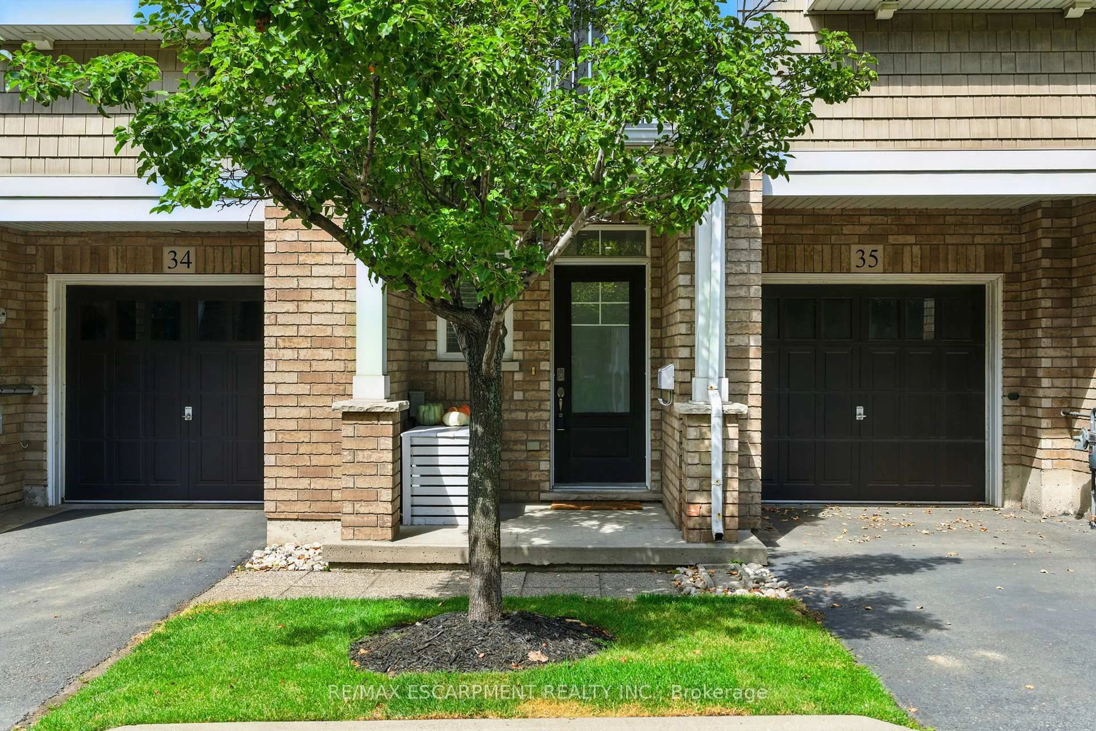 Unknown for 337 Beach Blvd #34, Hamilton Ontario L8H 6W4