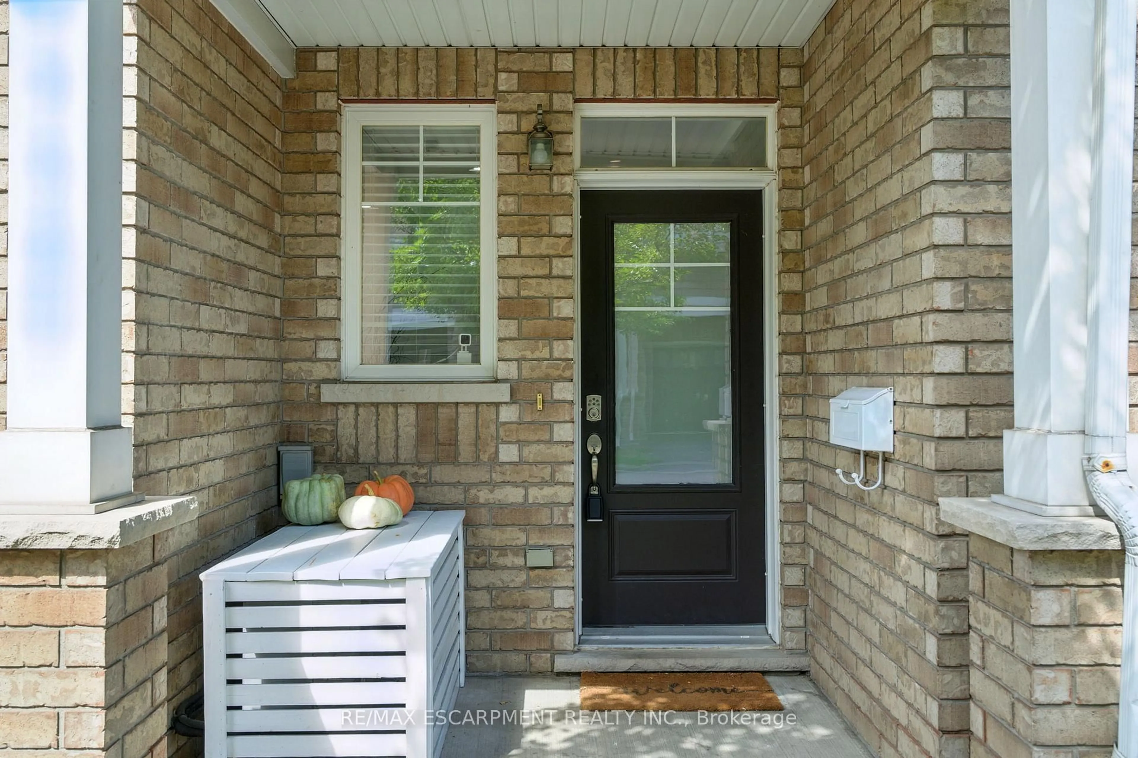 Unknown for 337 Beach Blvd #34, Hamilton Ontario L8H 6W4