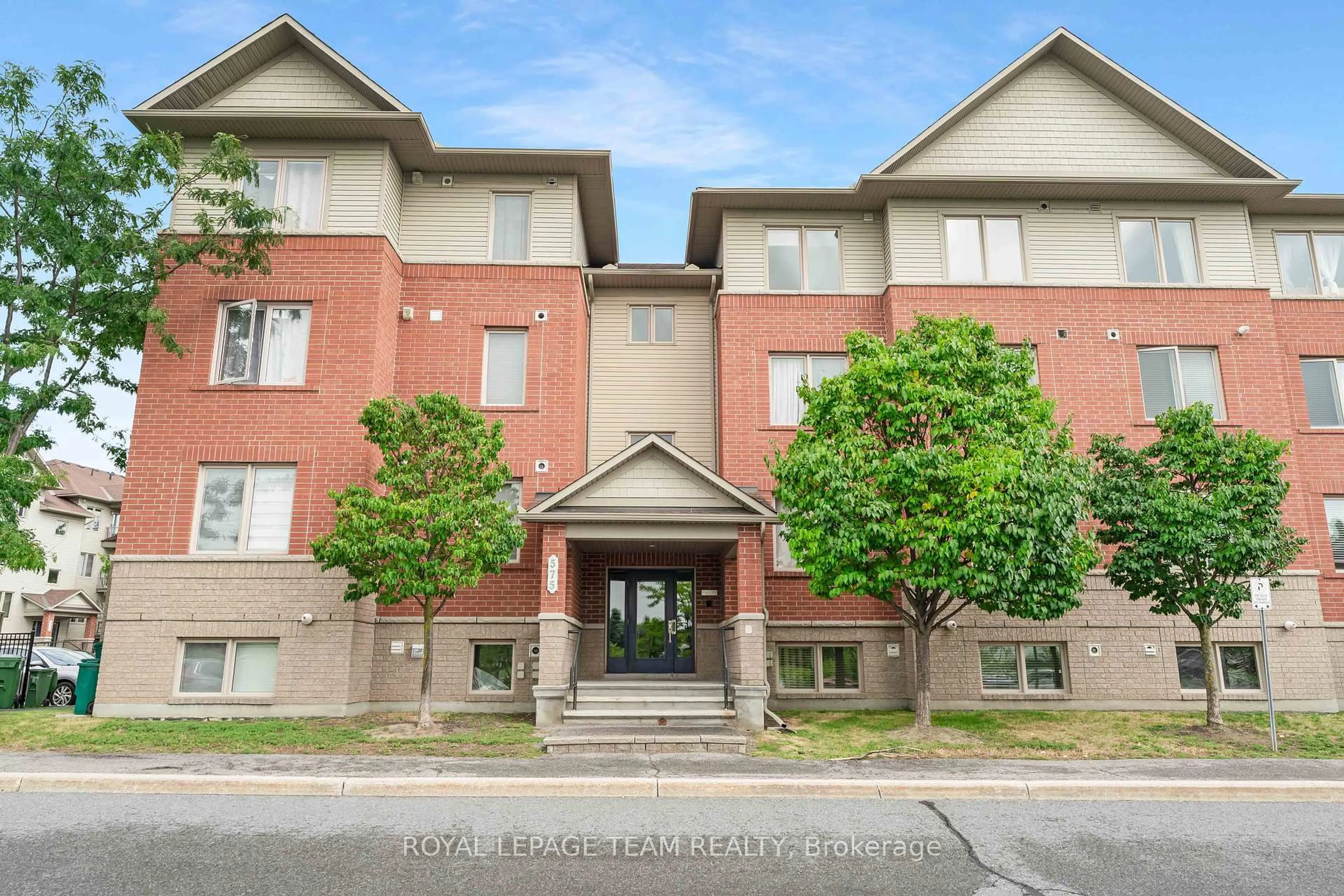 Unknown for 575 STONEFIELD Private #8, Ottawa Ontario K2G 4R5