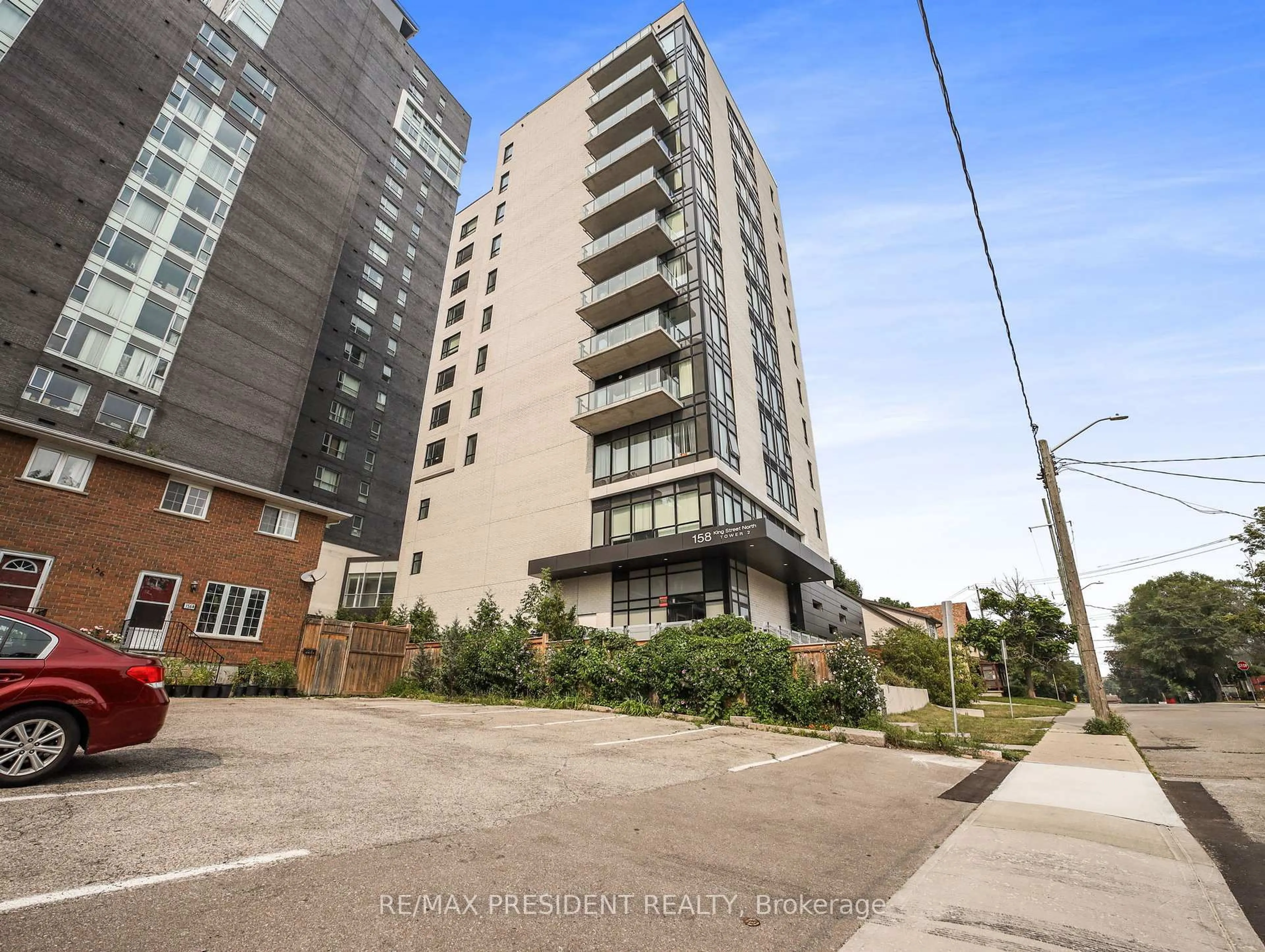 A pic from outside/outdoor area/front of a property/back of a property/a pic from drone, building for 160 King St #601, Waterloo Ontario N2J 2Y2