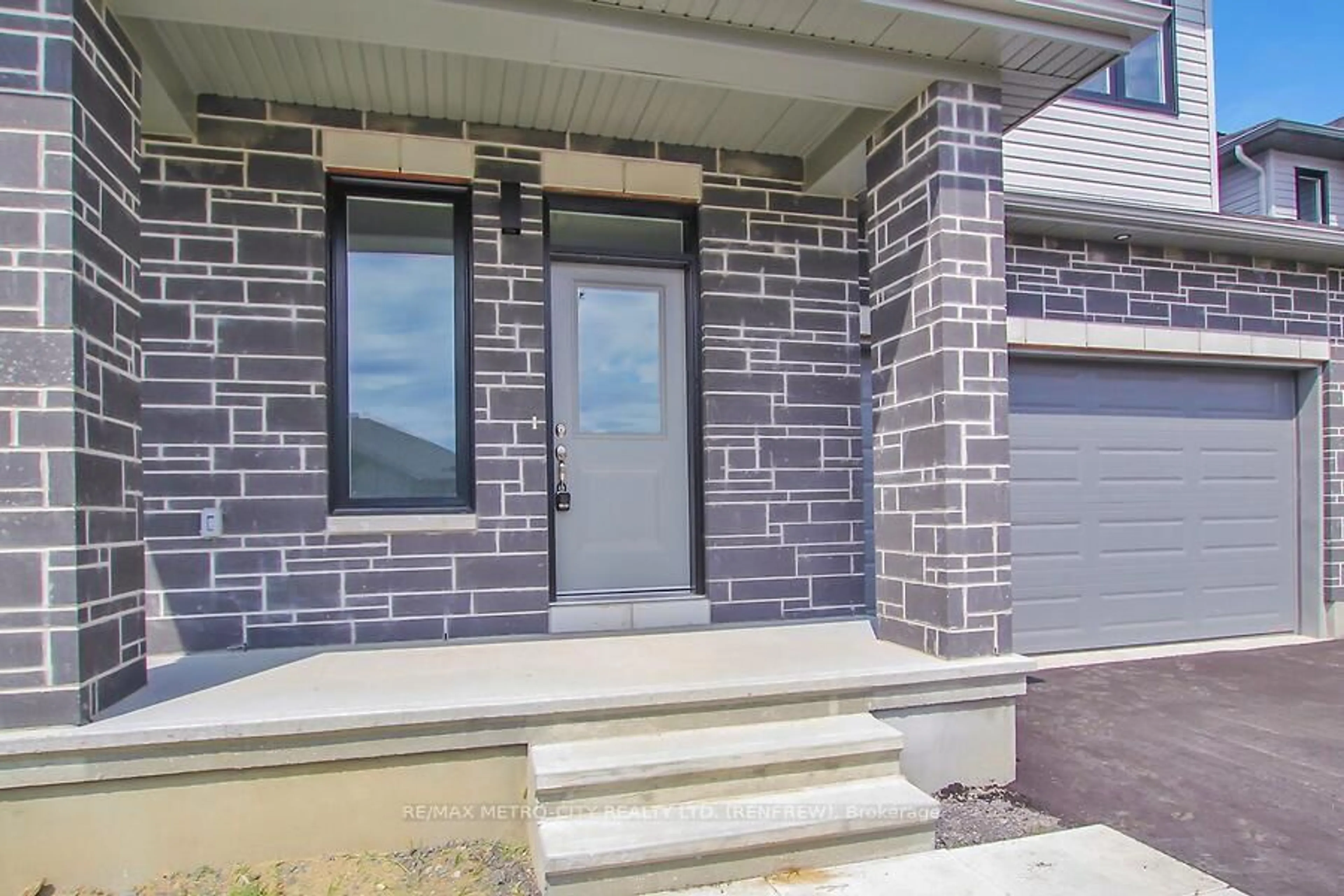 Home with brick exterior material, street for 129 Seabert Dr, Arnprior Ontario K7S 0K1