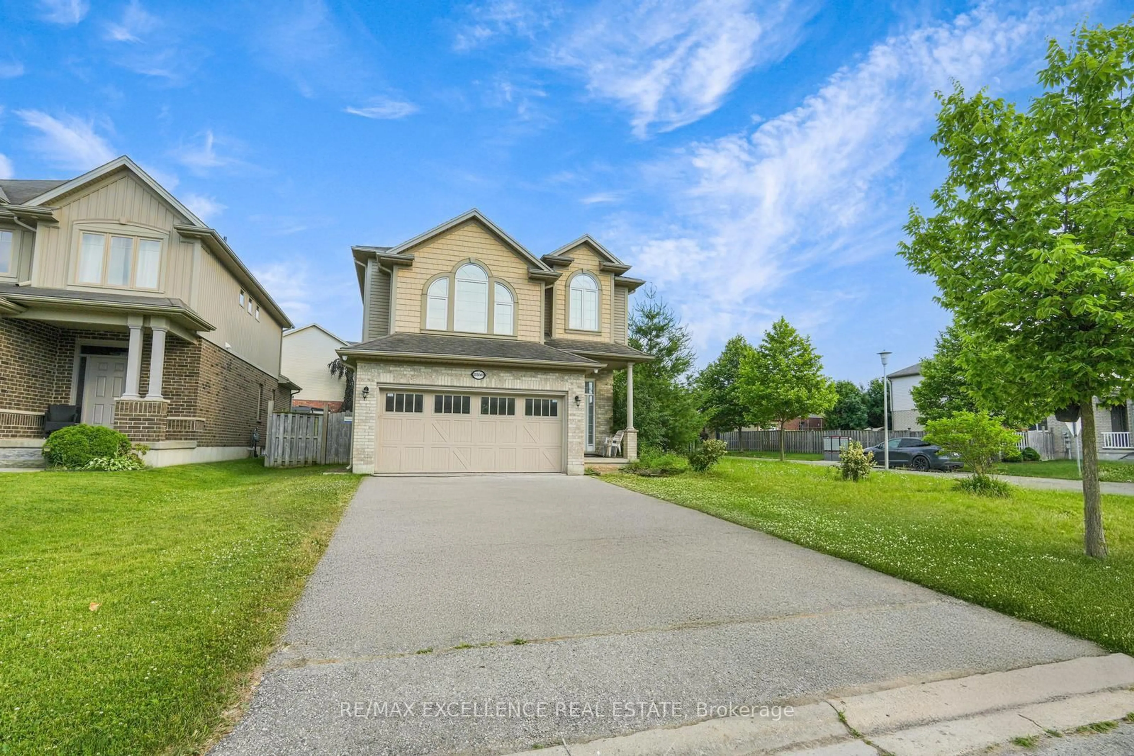 Unknown for 1860 Devos Dr, London North Ontario N5X 0G2