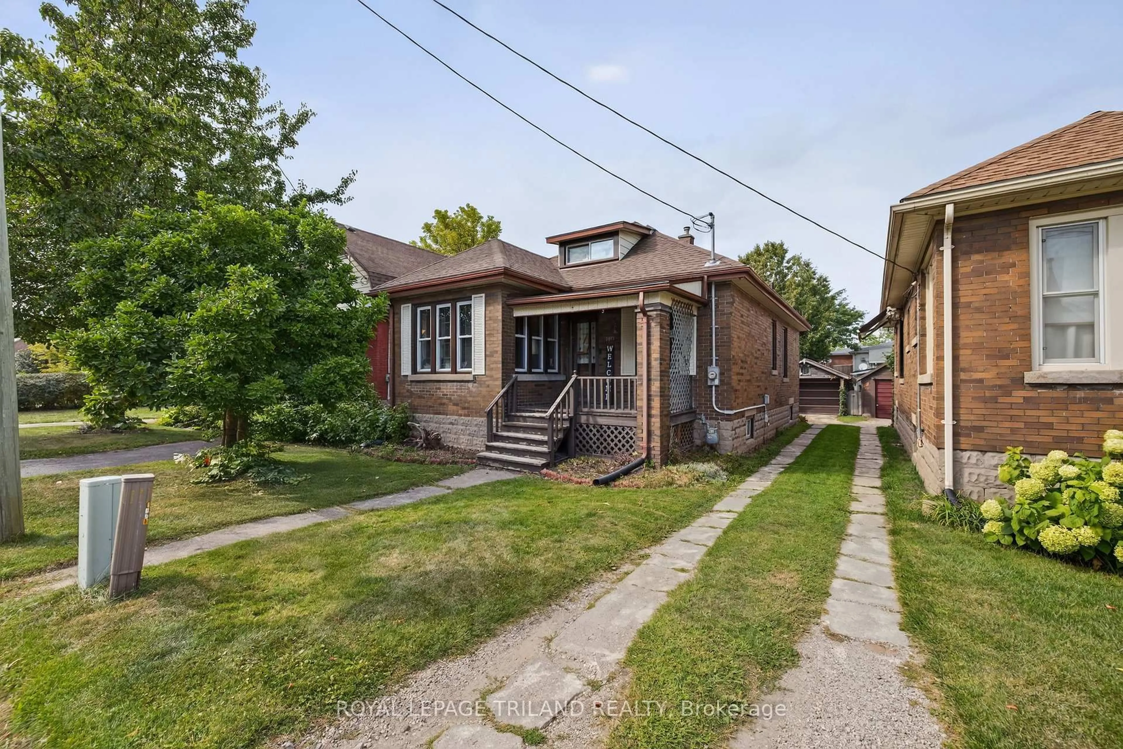 Unknown for 137 Redan St, St. Thomas Ontario N5P 1V6