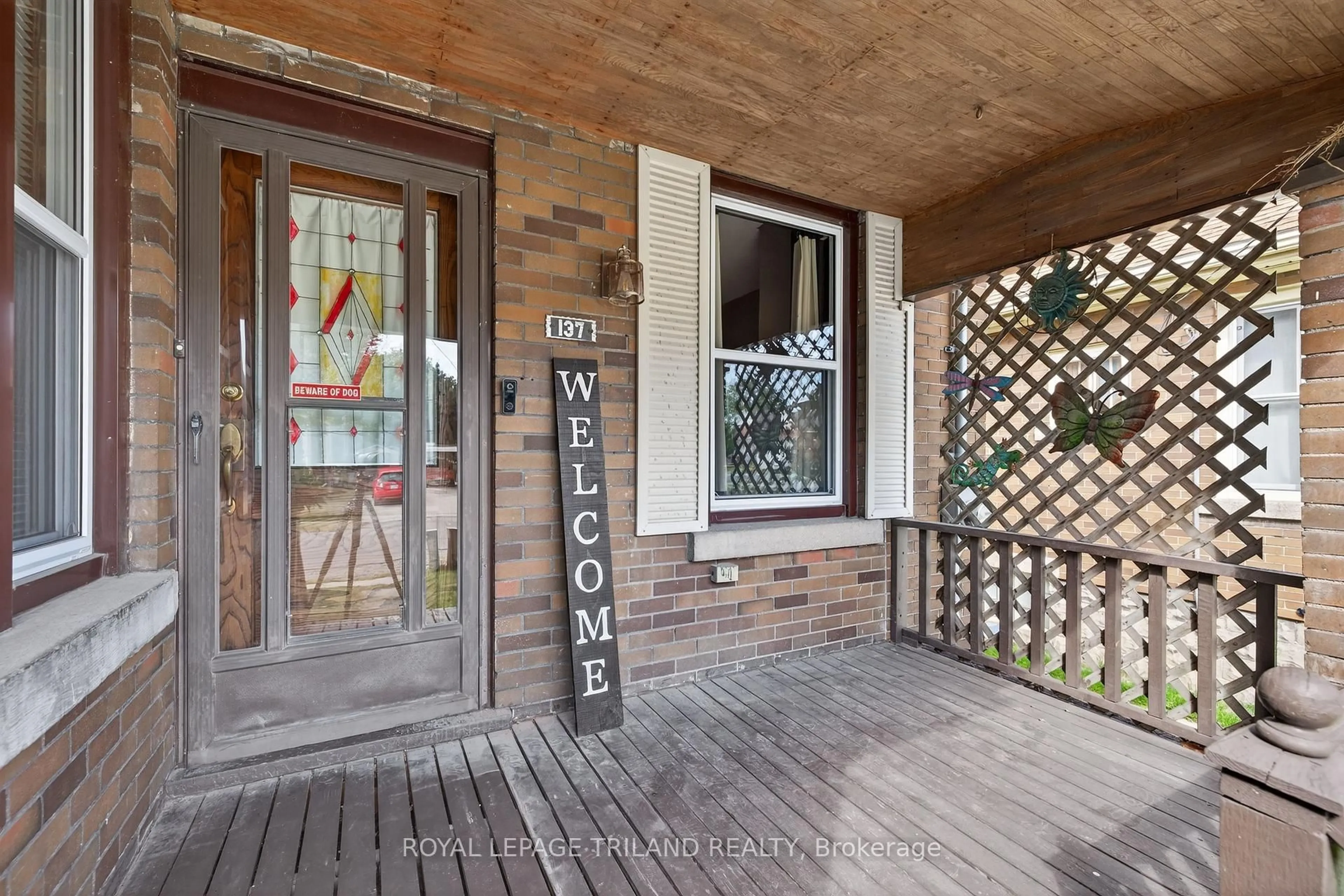 Unknown for 137 Redan St, St. Thomas Ontario N5P 1V6
