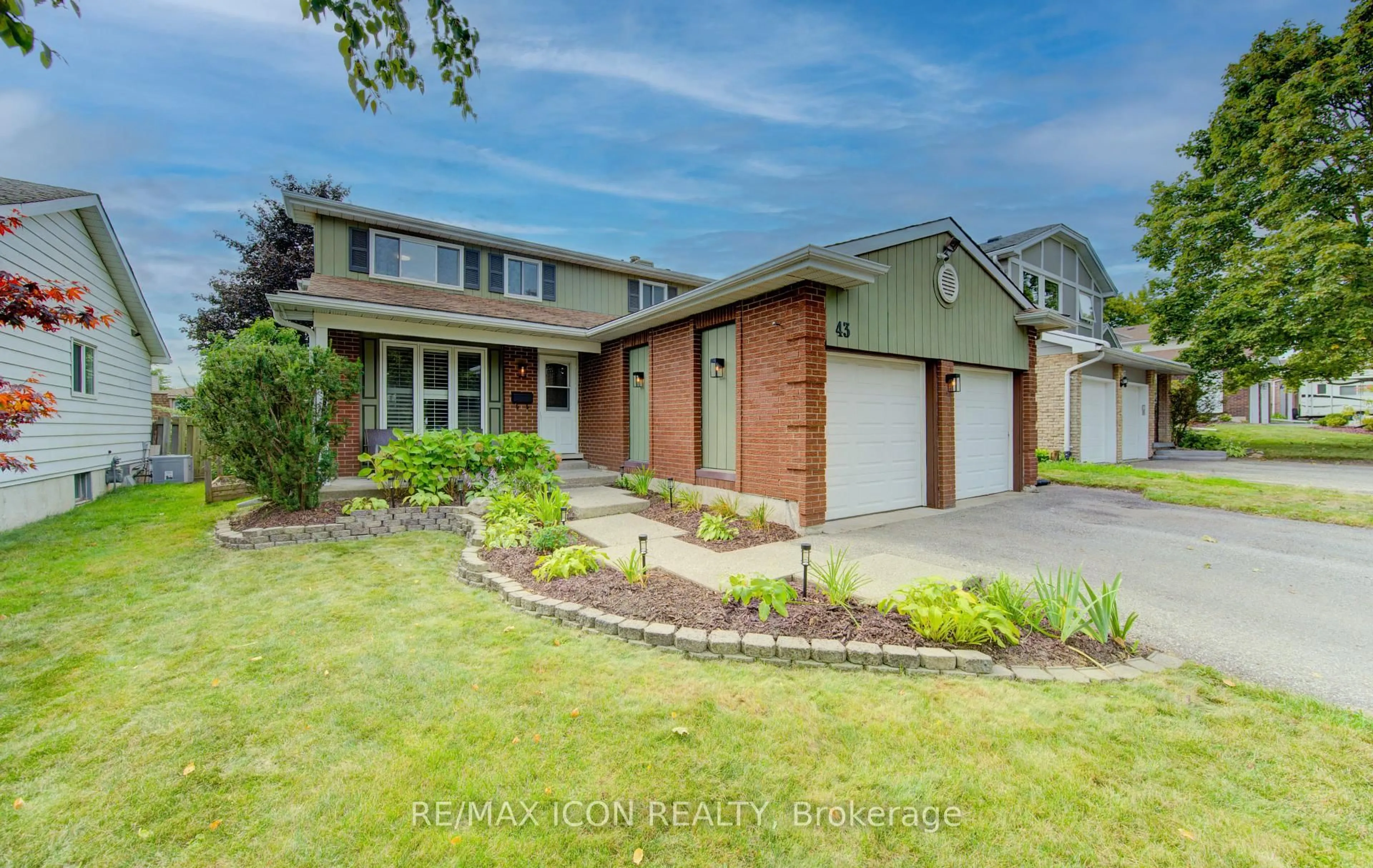 Home with brick exterior material, street for 43 Winding Way, Kitchener Ontario N2N 1M4