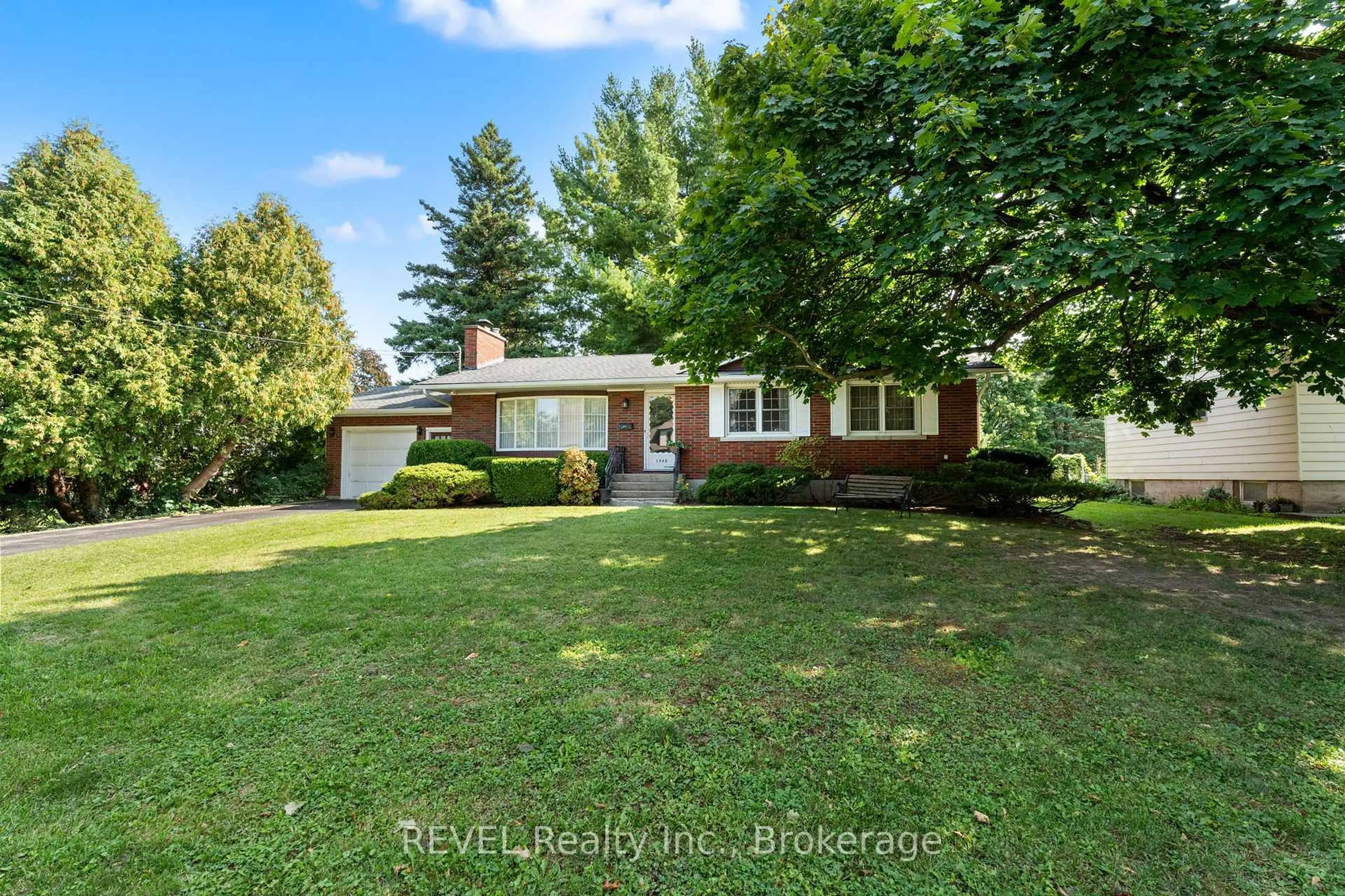 Unknown for 5548 Hodgson Ave, Niagara Falls Ontario L2H 1N4