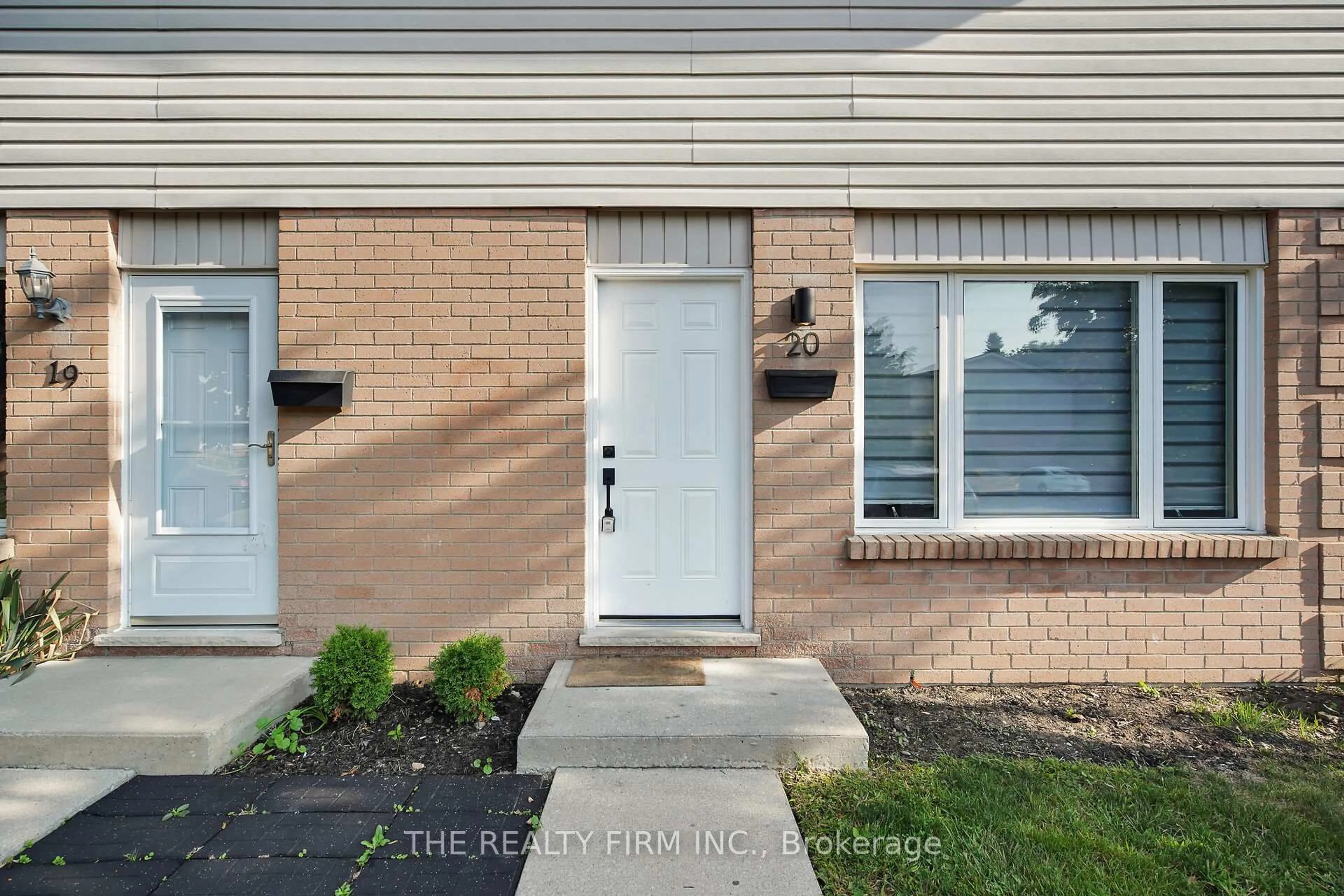 Unknown for 75 Gatewood Pl #20, London East Ontario N5Y 5A4