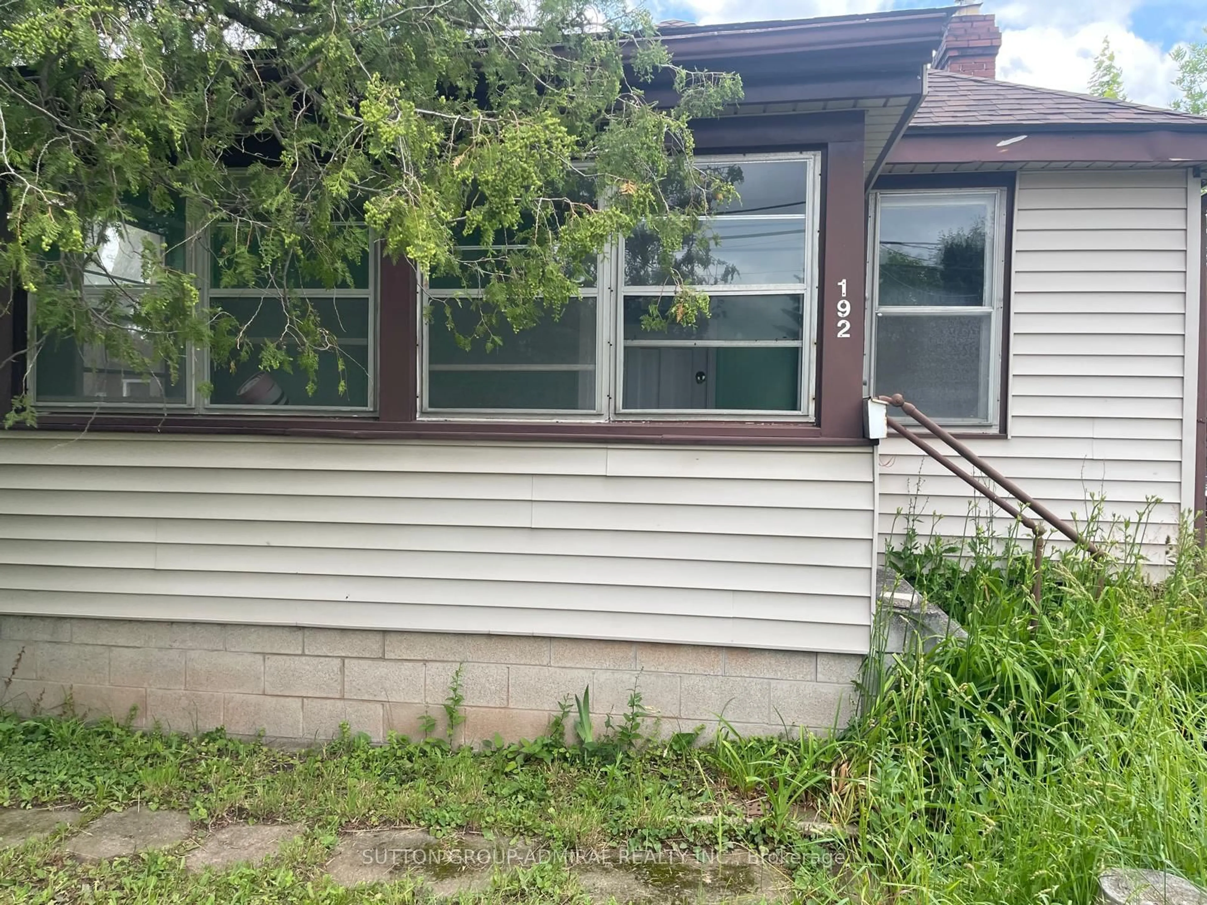 Unknown for 192 Fruitland Rd, Hamilton Ontario L8E 5J7