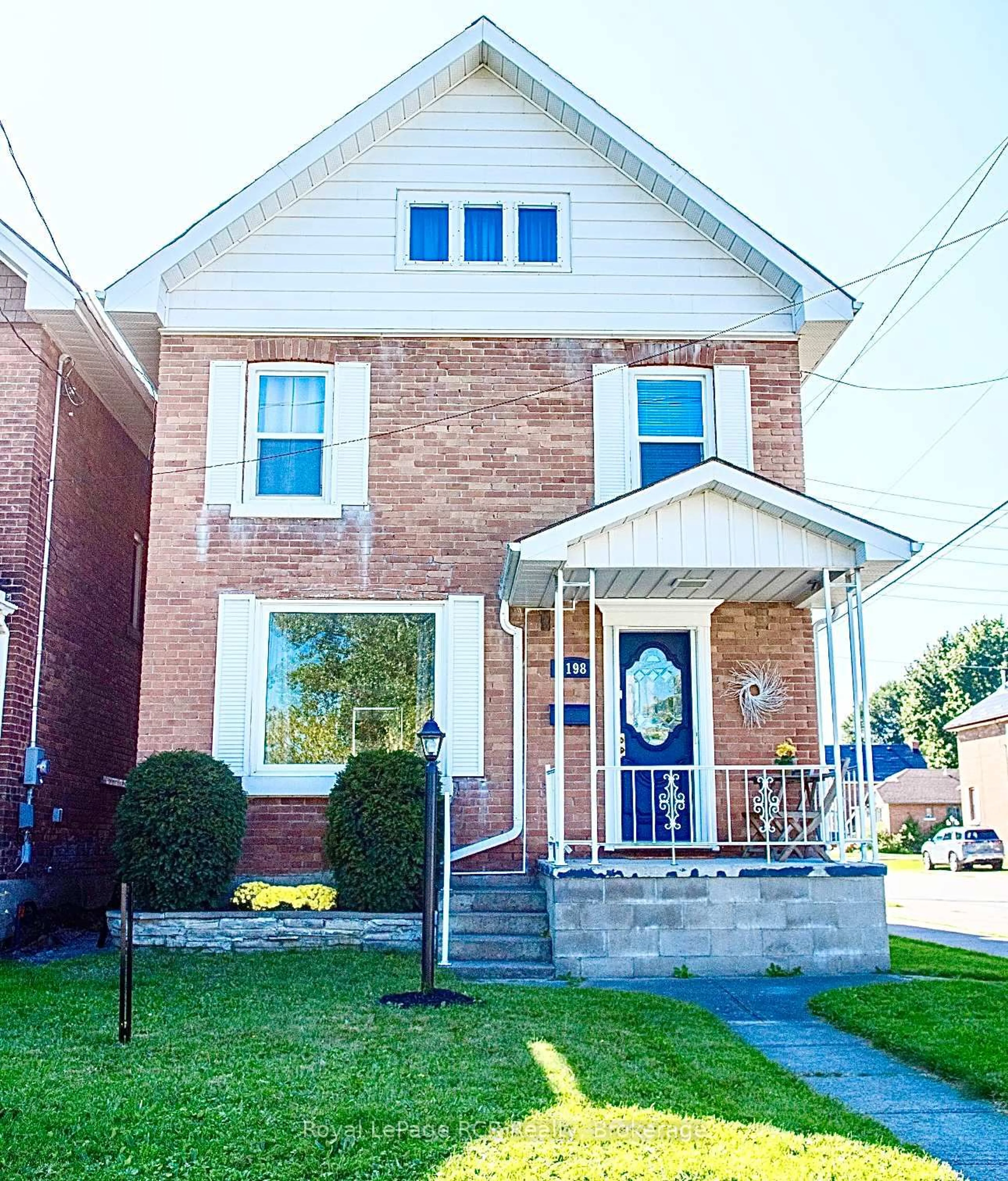 Home with brick exterior material, street for 1198 2nd Ave, Owen Sound Ontario N4K 4N2