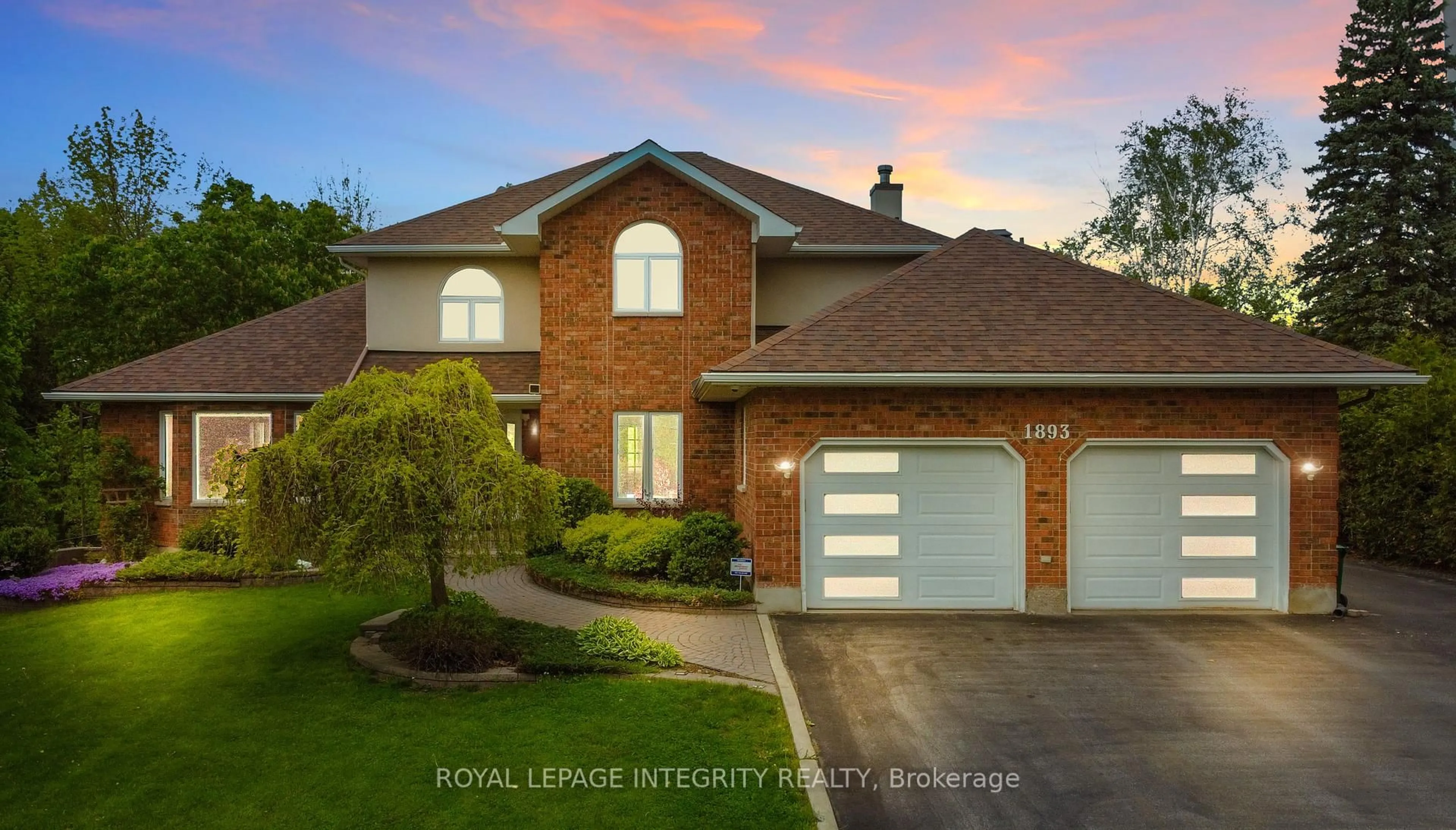 Home with brick exterior material, street for 1893 Rideau Rd, Ottawa Ontario K1X 1E1