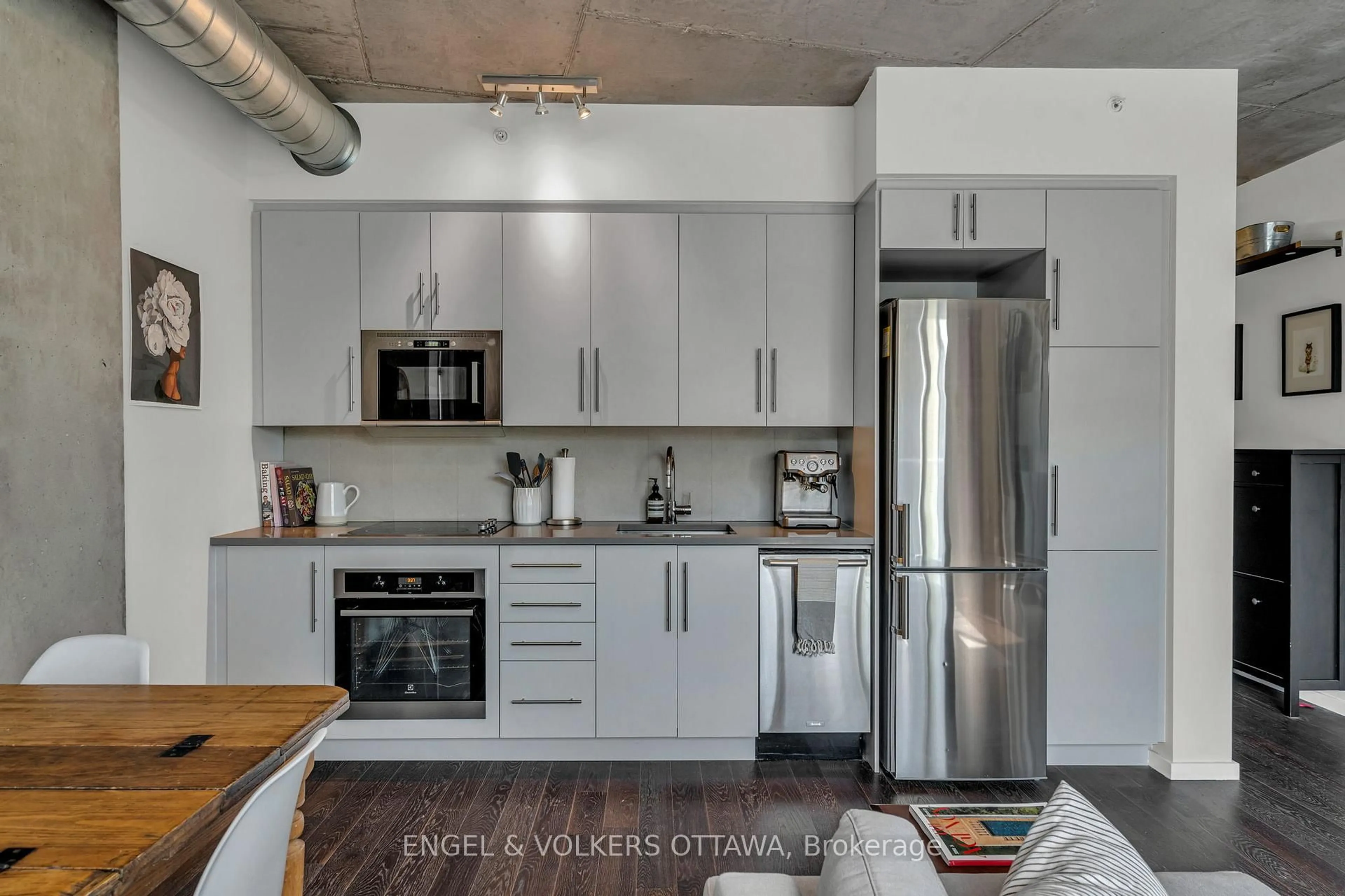 Unknown for 1000 WELLINGTON St #210, Ottawa Ontario K1Y 2X9