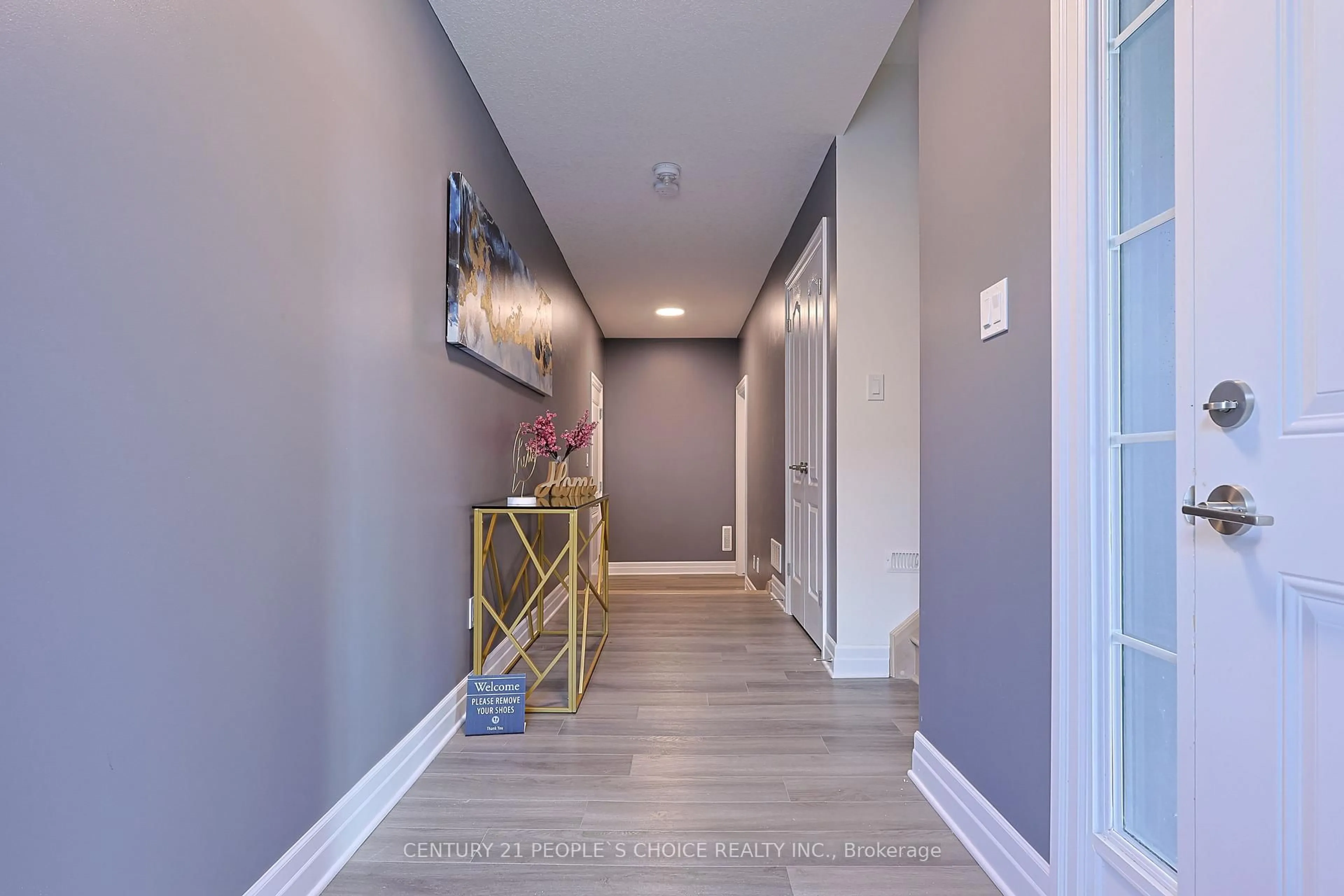 Indoor entryway for 2610 Kettering Pl #45, London South Ontario N6M 0J4