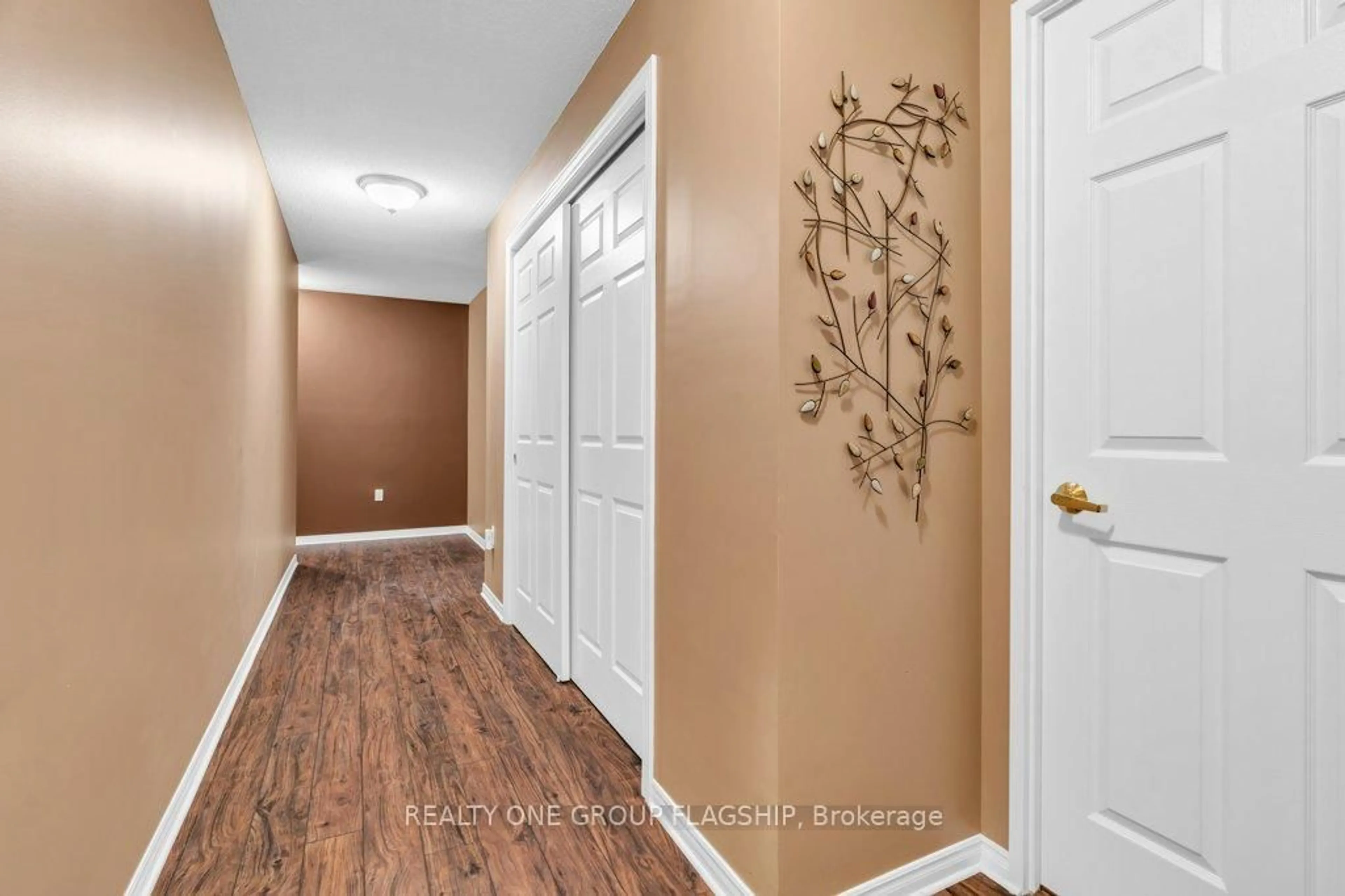 Indoor entryway for 245 queen St #202, Centre Wellington Ontario N1M 3R6