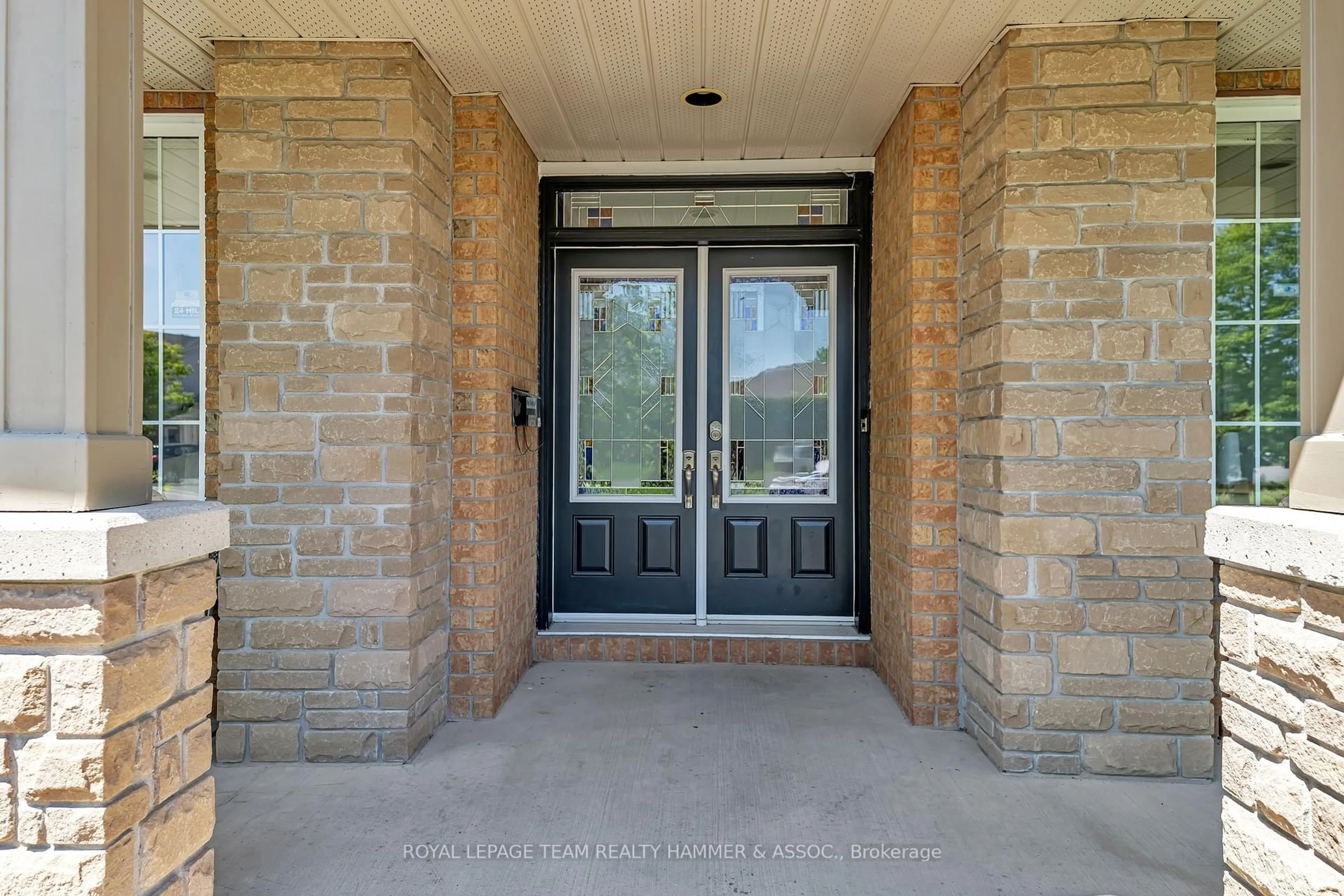 Indoor entryway for 24 Tierney Dr, Ottawa Ontario K2J 4T3
