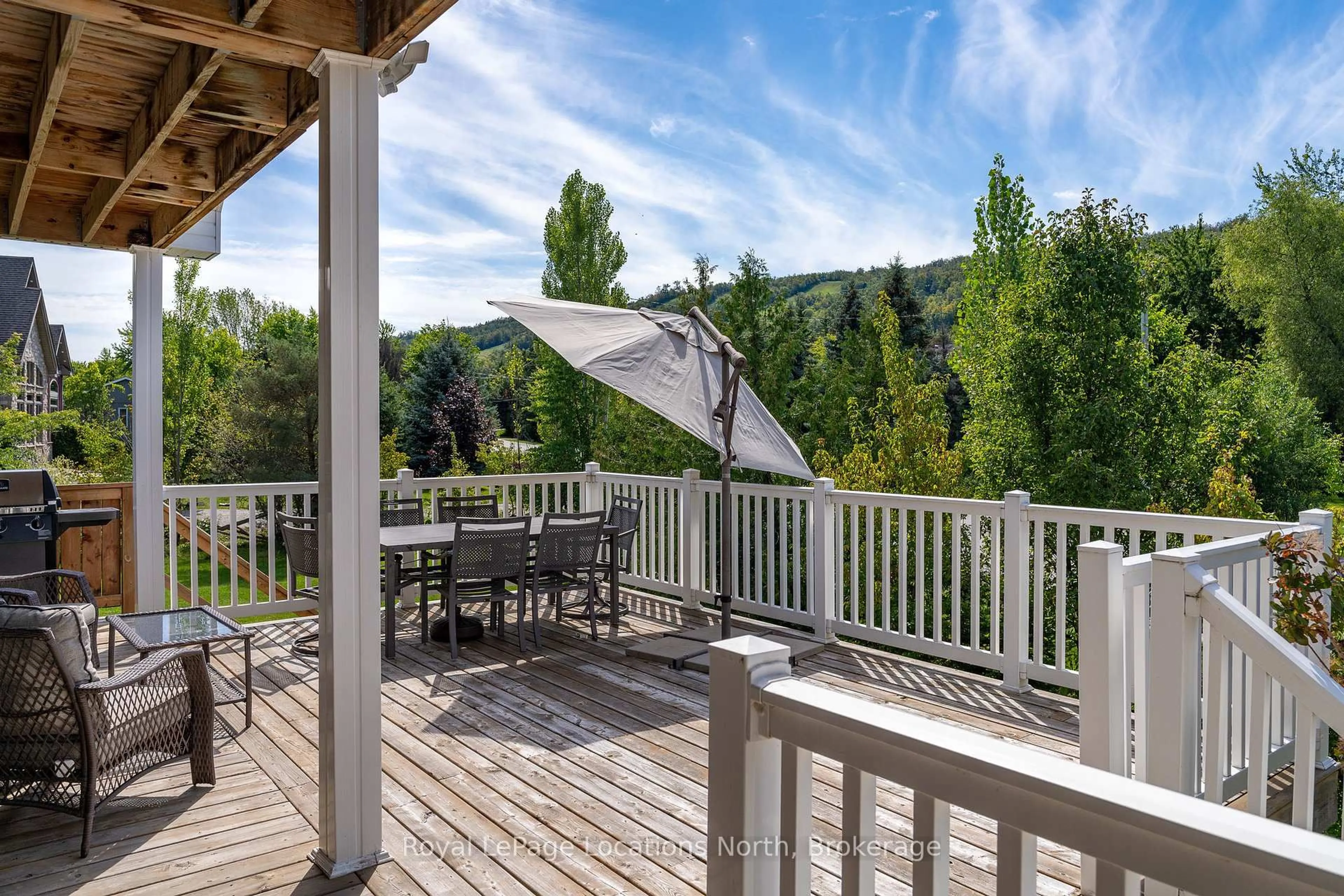 Patio, mountain view for 796362 Grey 19 Rd, Blue Mountains Ontario L9Y 0P4