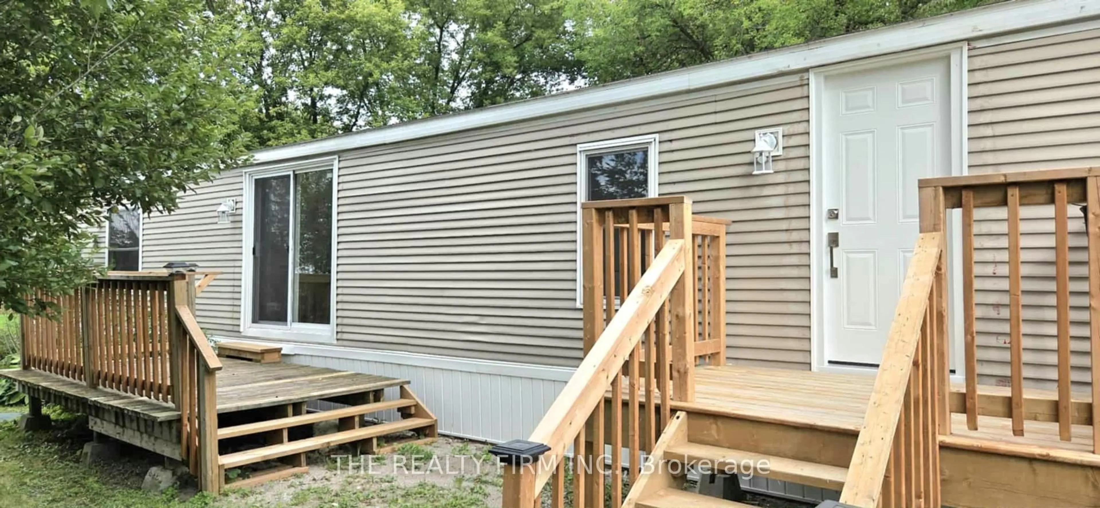 Home with vinyl exterior material, unknown for 75049 Hensall Rd #18, Huron East Ontario N0K 1W0