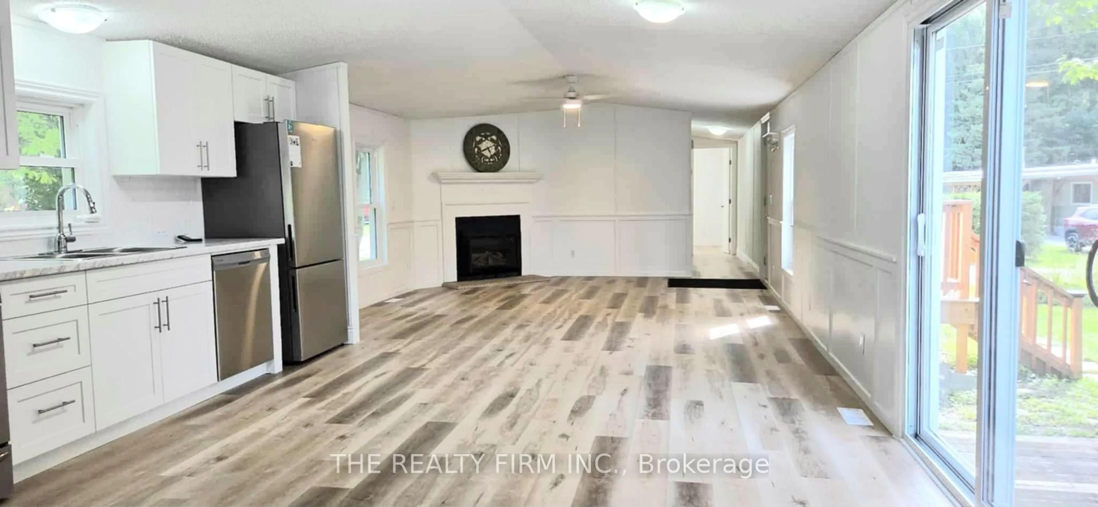 A pic of a room for 75049 Hensall Rd #18, Huron East Ontario N0K 1W0