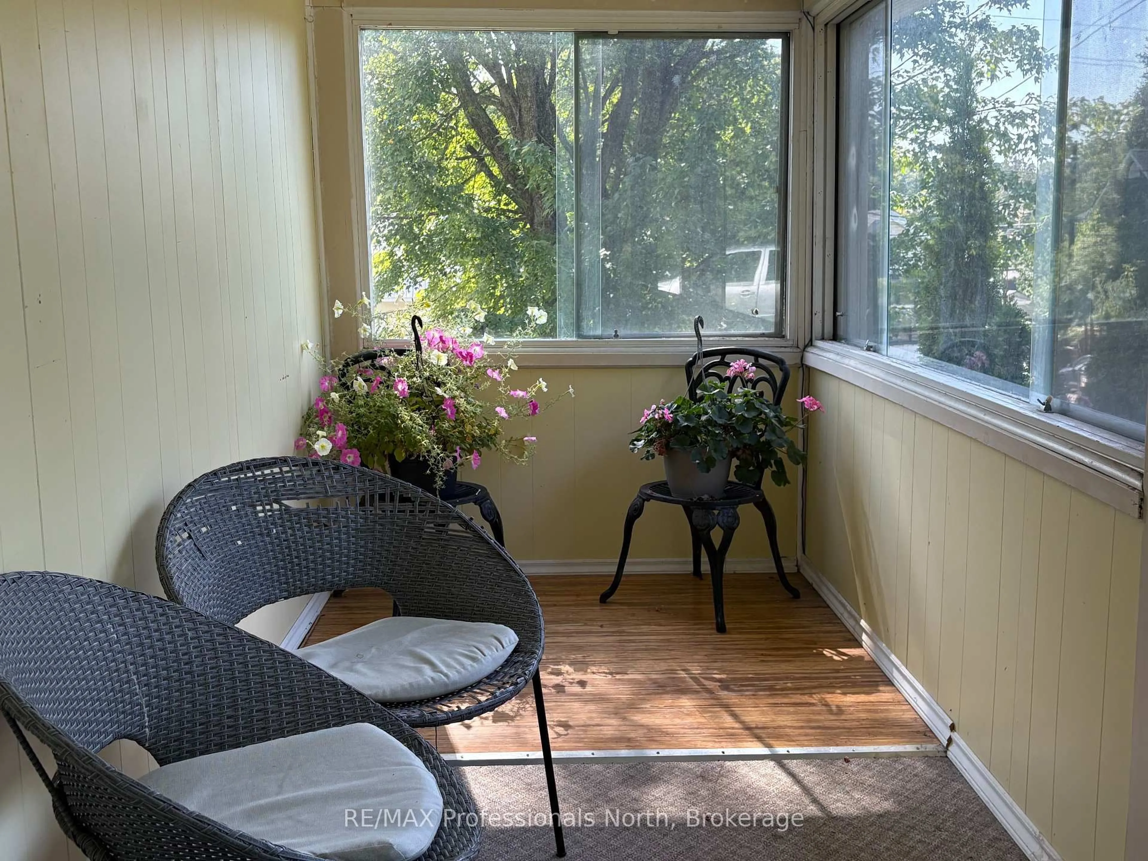 A pic of a room for 2 South Fetterly St, Huntsville Ontario P1H 1K7