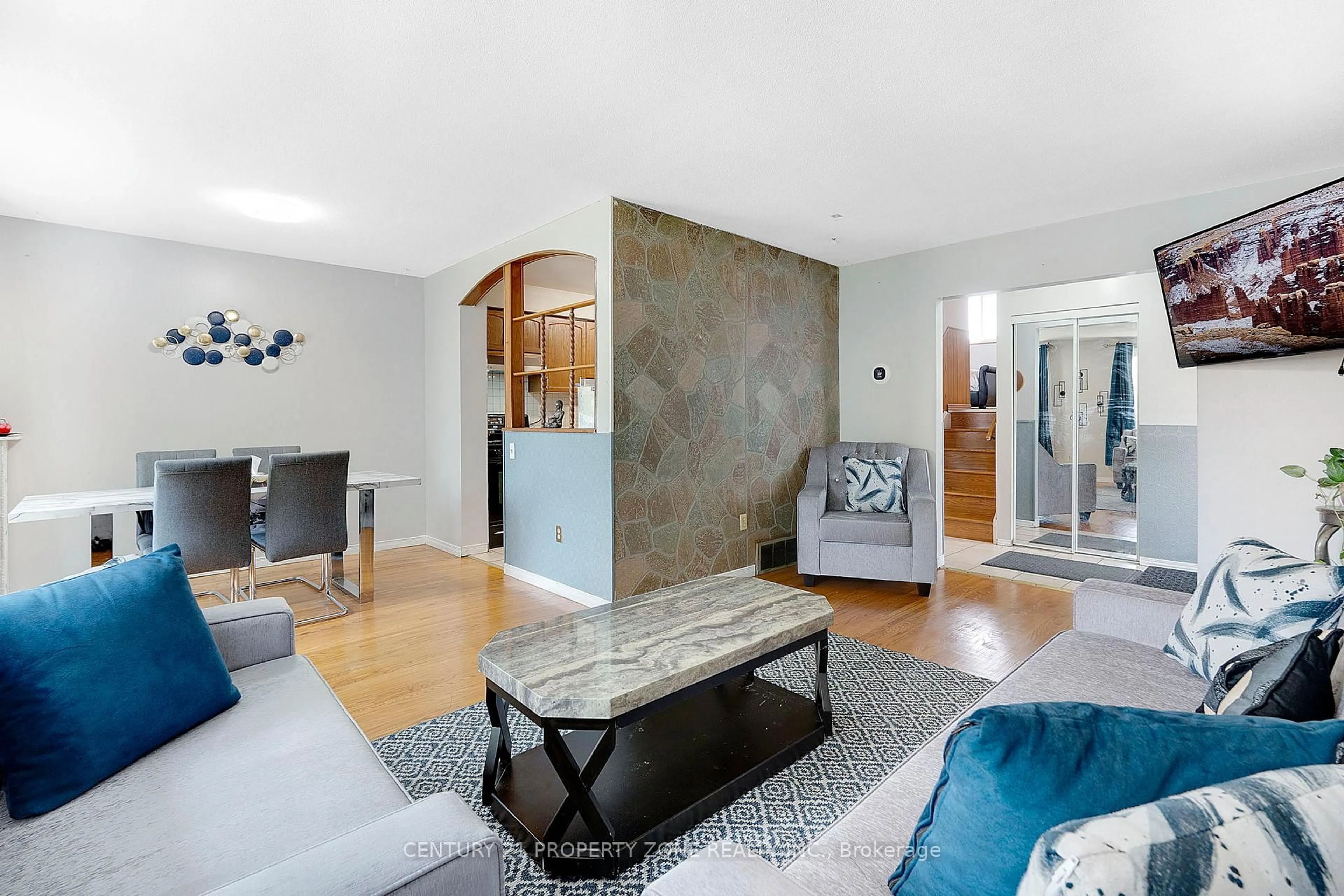 Living room with furniture, unknown for 138 Berkindale Dr, Hamilton Ontario L8E 1M5