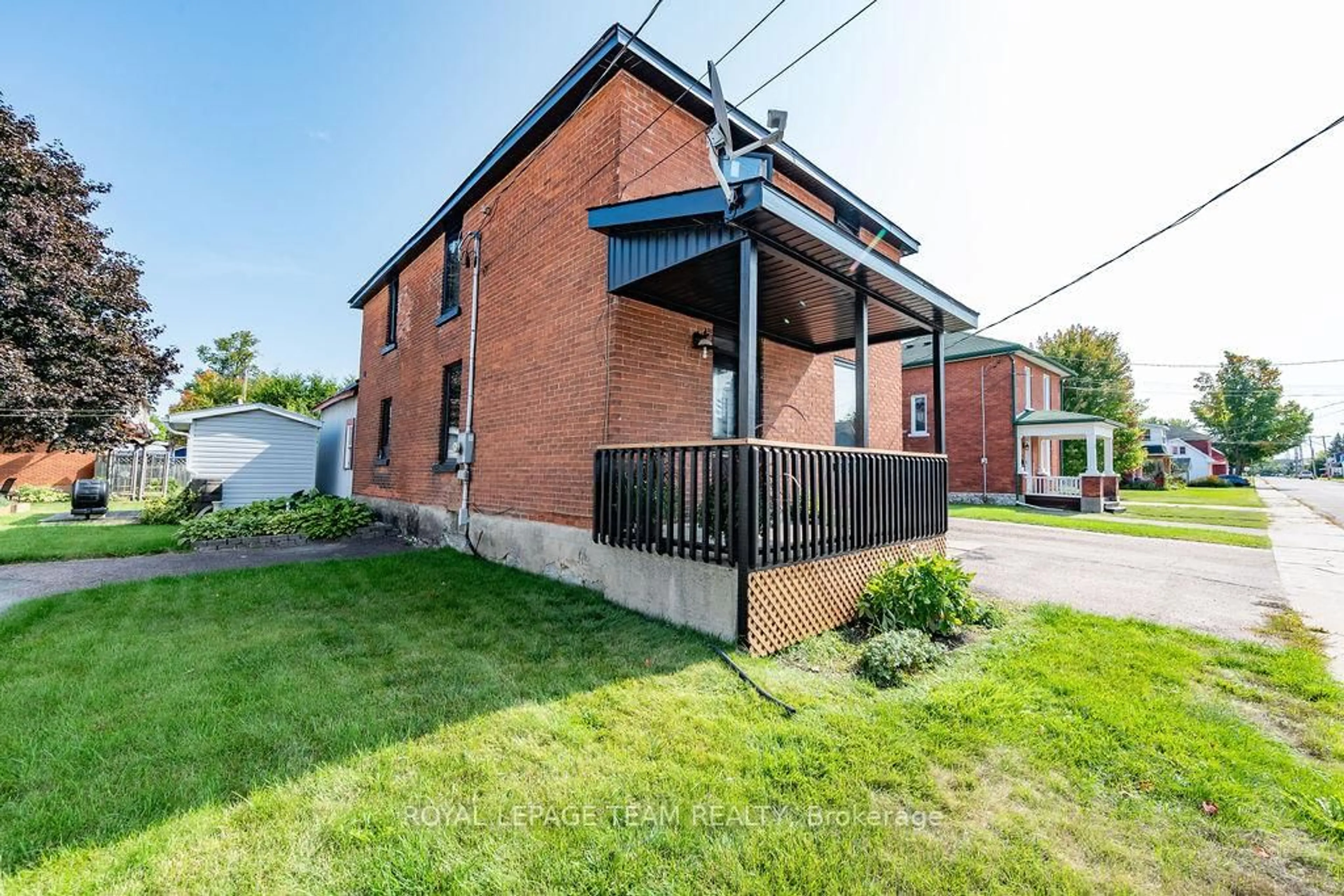 Home with brick exterior material, street for 47 Bonnechere St, Renfrew Ontario K7V 1Y8