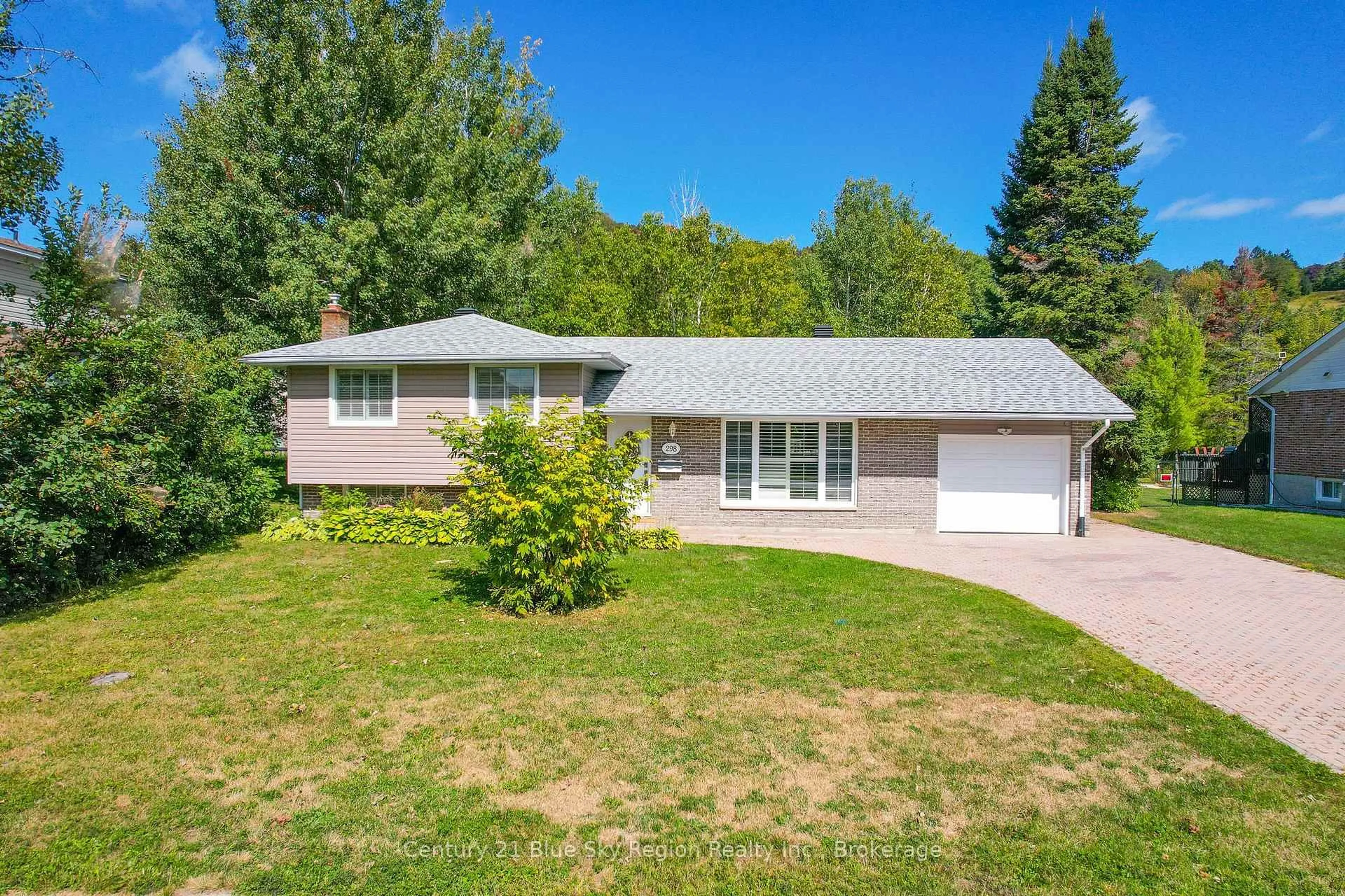 Home with vinyl exterior material, street for 298 Rancier St, North Bay Ontario P1B 8M4