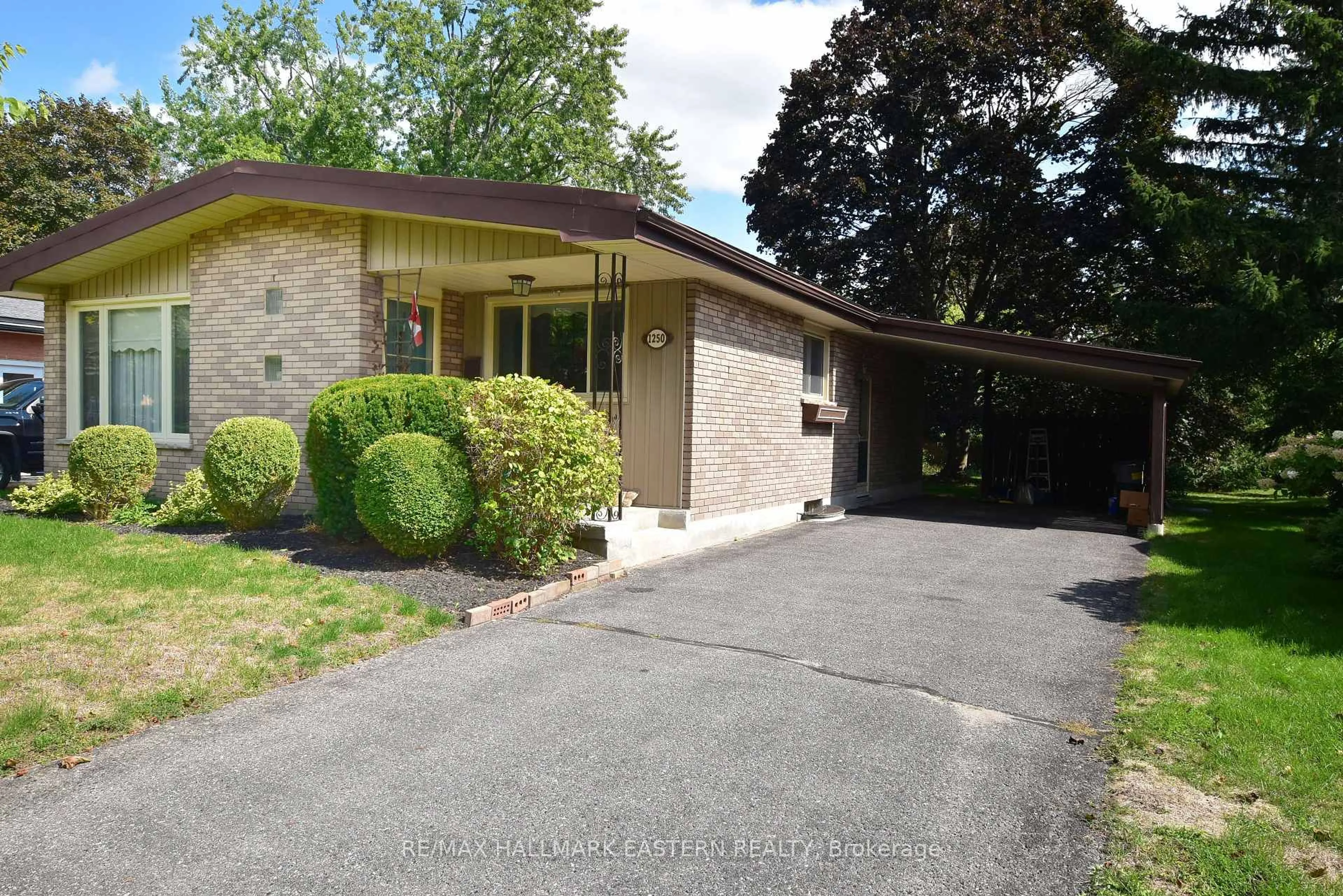 Unknown for 1250 Franklin Dr, Peterborough Ontario K9H 6Z4