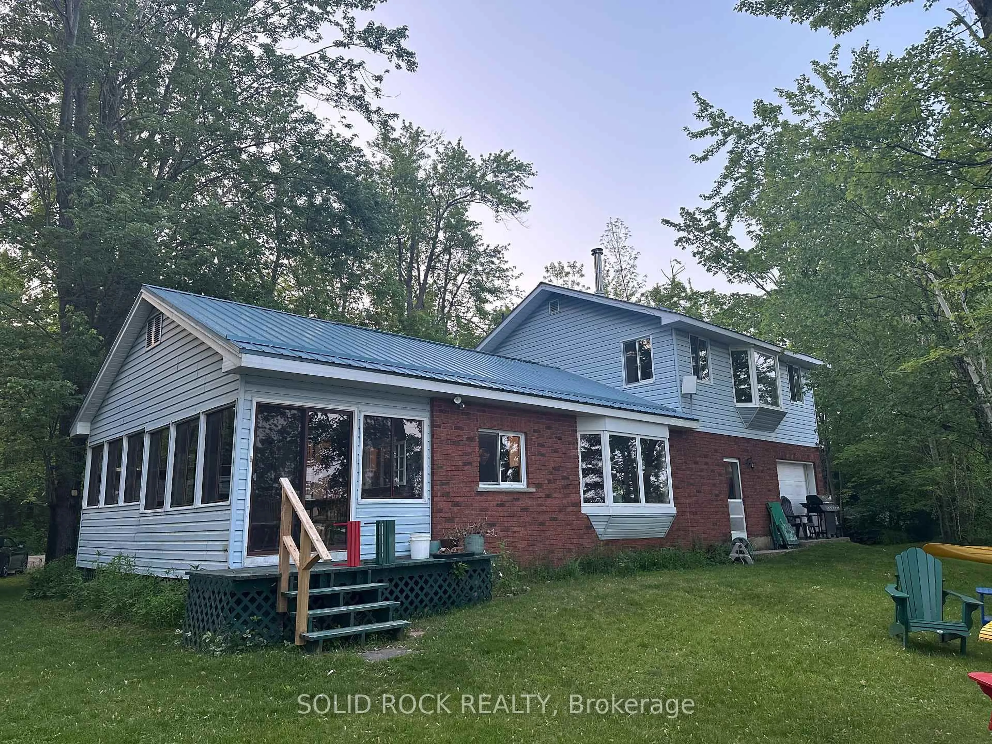 A pic from outside/outdoor area/front of a property/back of a property/a pic from drone, building for 98 Mcleish Dr, Kawartha Lakes Ontario L0K 1W0