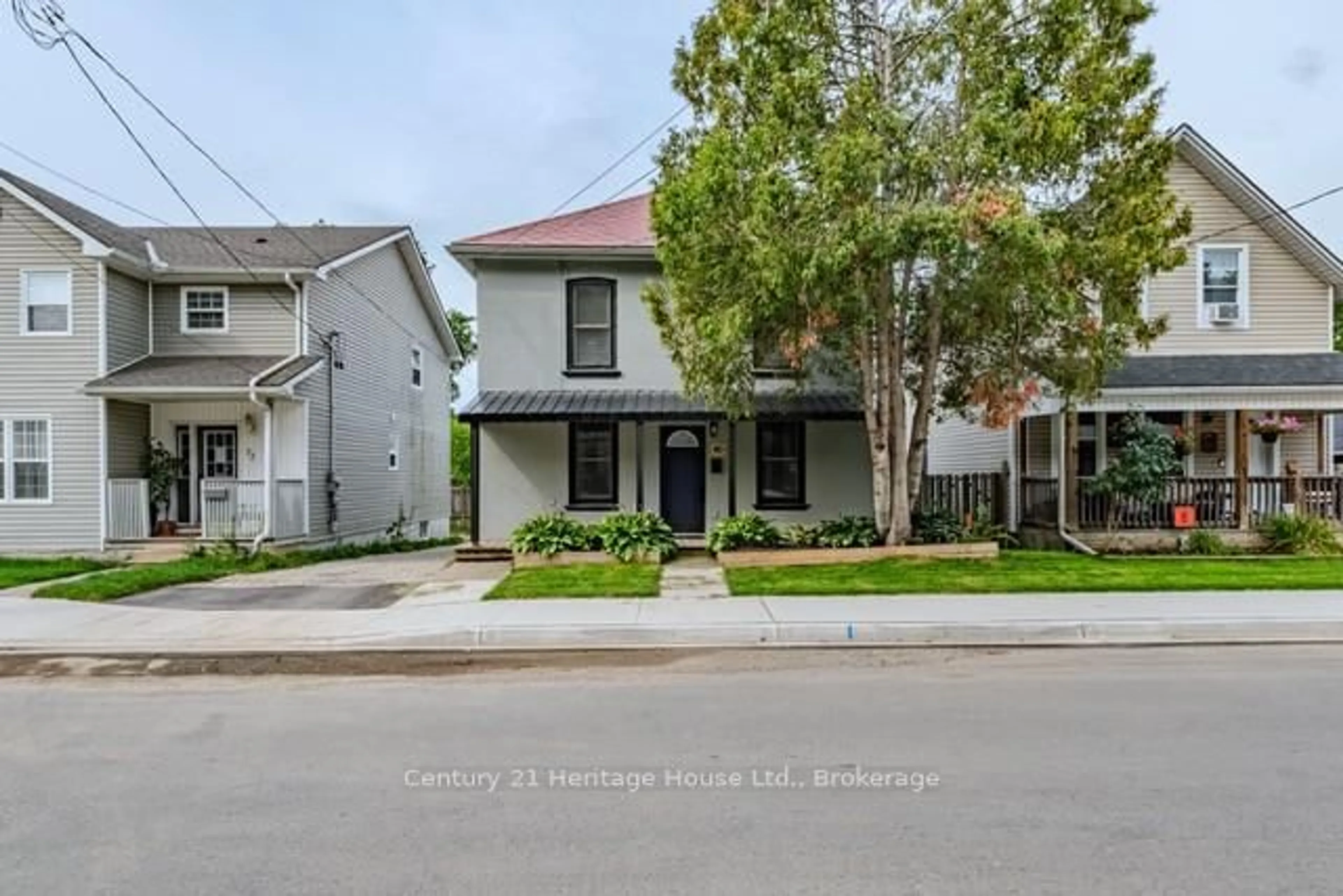 Home with brick exterior material, street for 80 West River St, Brant Ontario N3L 2V1