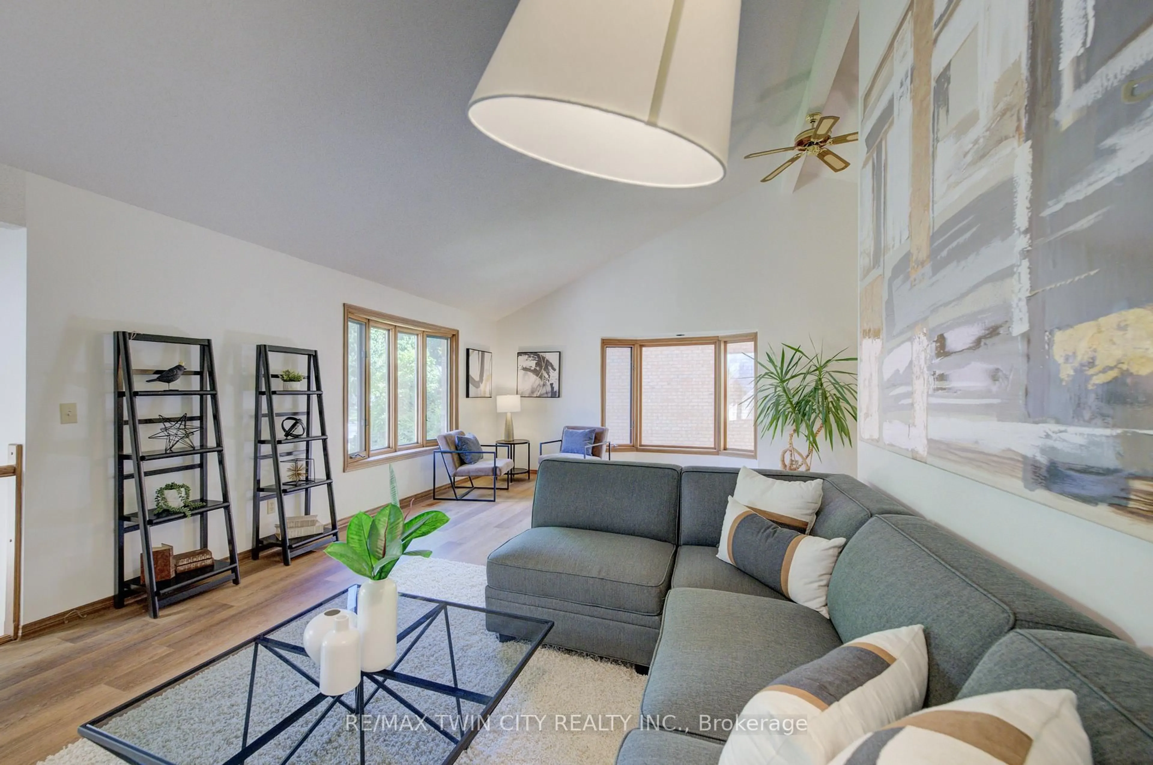 Living room with furniture, unknown for 391 Northlake Dr, Waterloo Ontario N2V 1W8