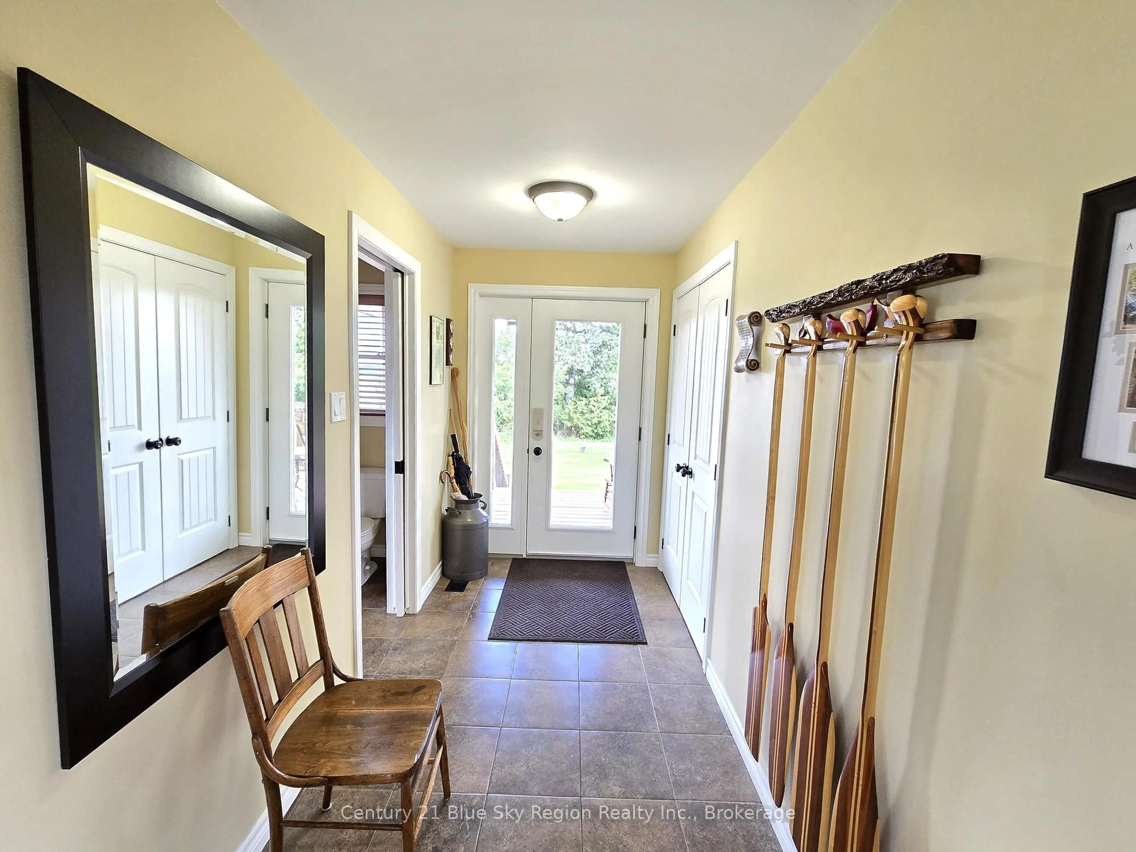 Indoor entryway for 167 English Line, Powassan Ontario P0H 1Z0