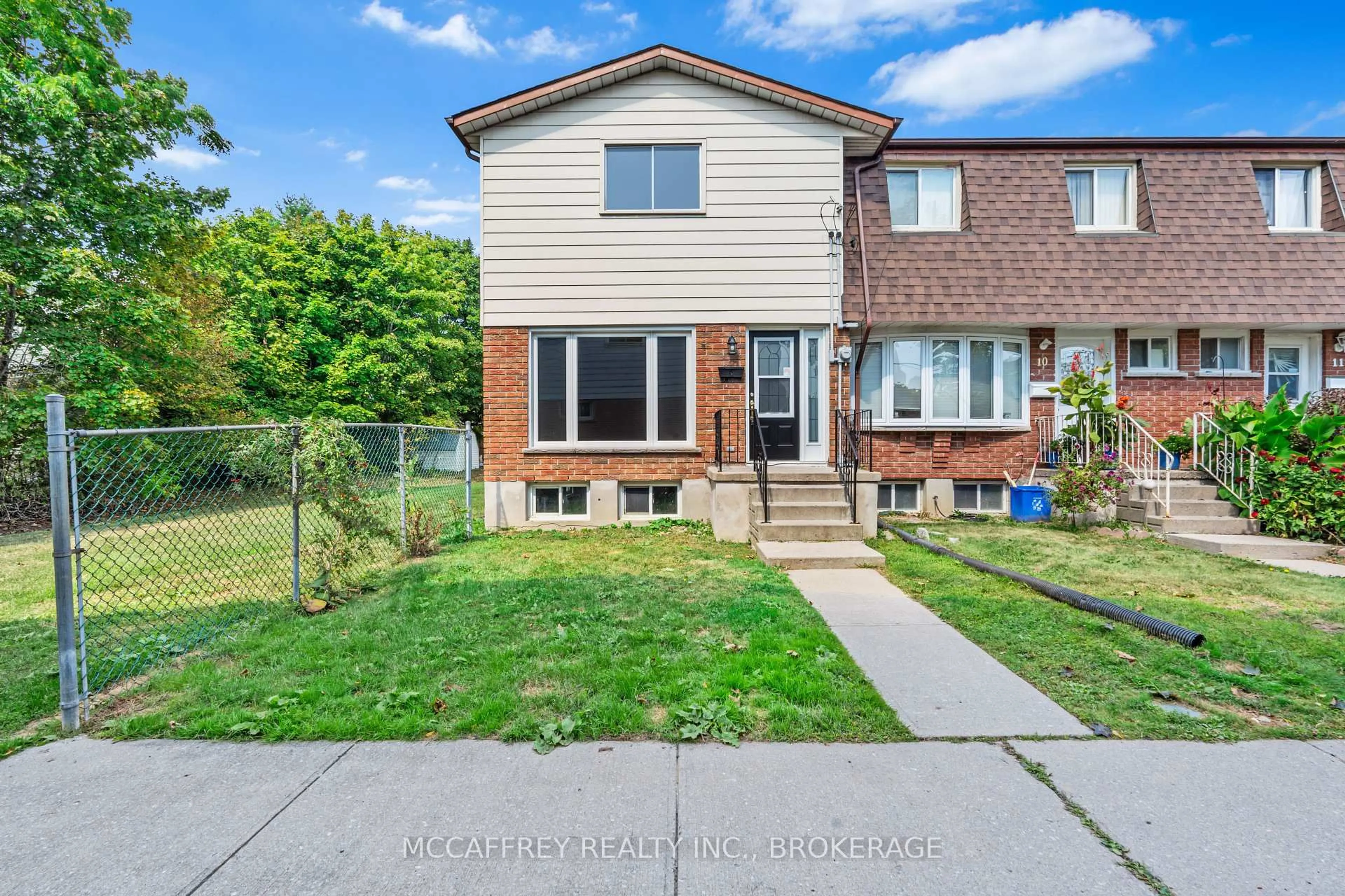 Unknown for 26 Addington St #9, Loyalist Ontario K7N 1C5