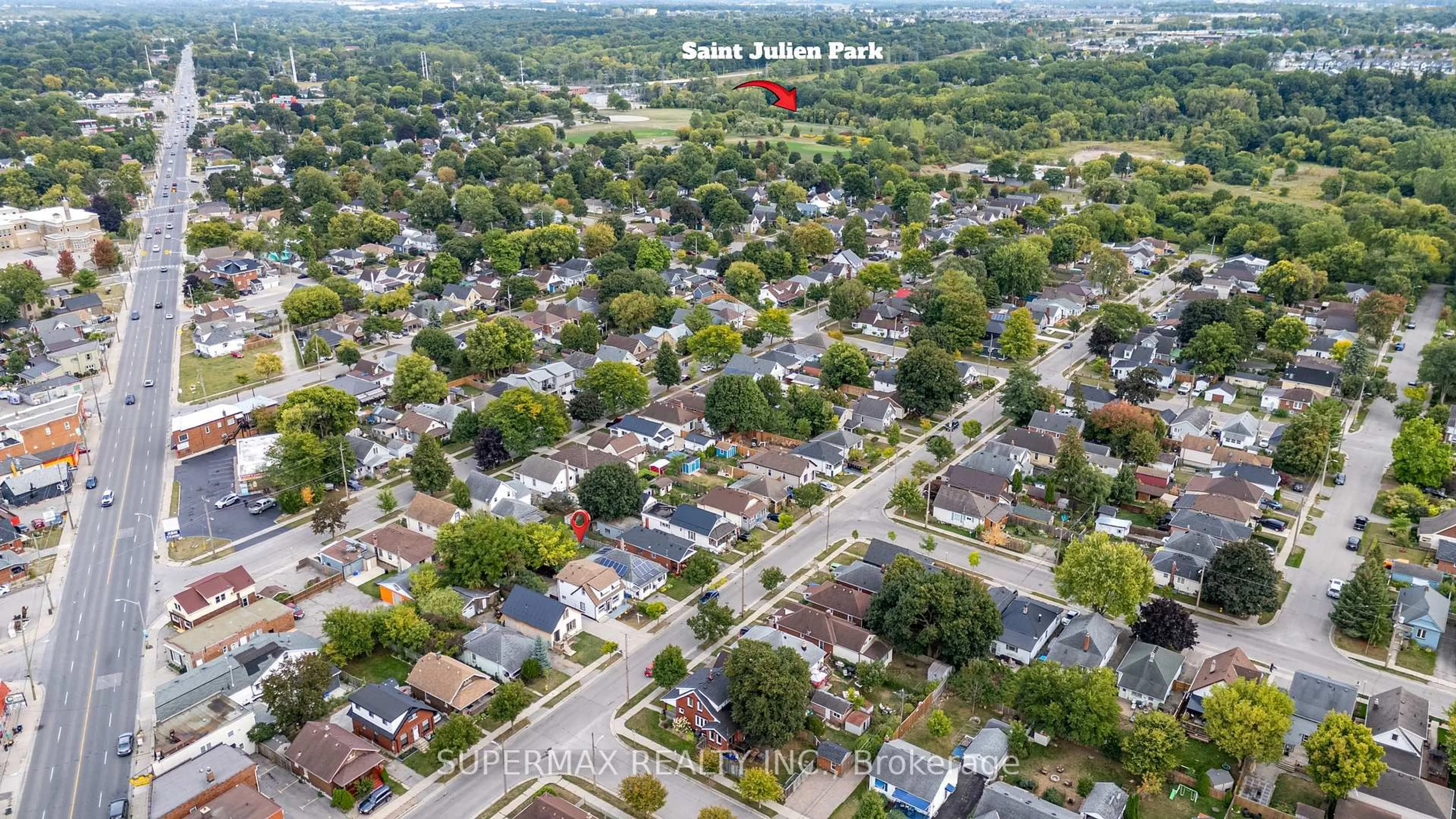 A pic from outside/outdoor area/front of a property/back of a property/a pic from drone, street for 156 Brisbin St, London East Ontario N5Z 2M1