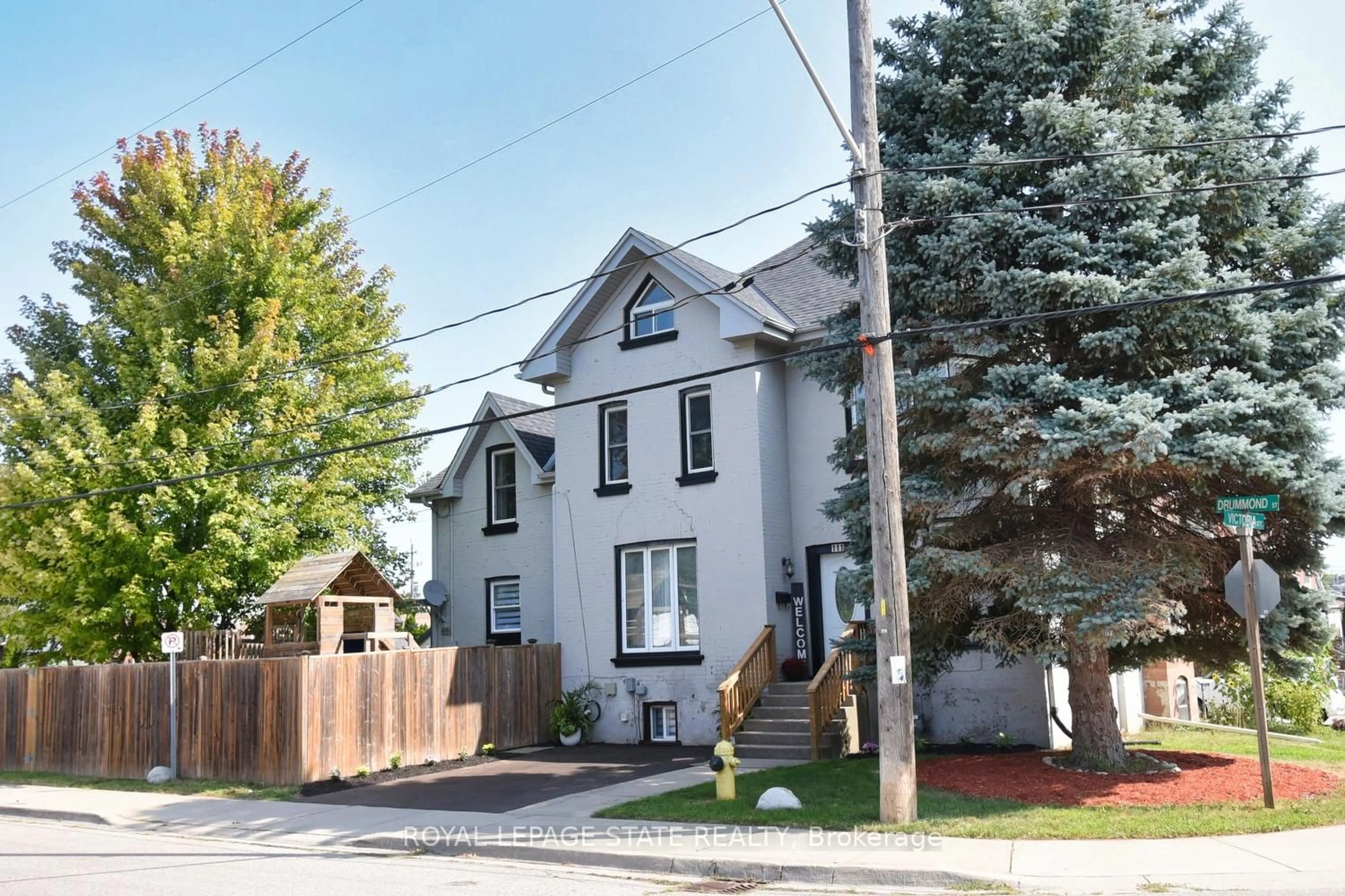 Unknown for 111 Drummond St, Brantford Ontario N3S 5Z9