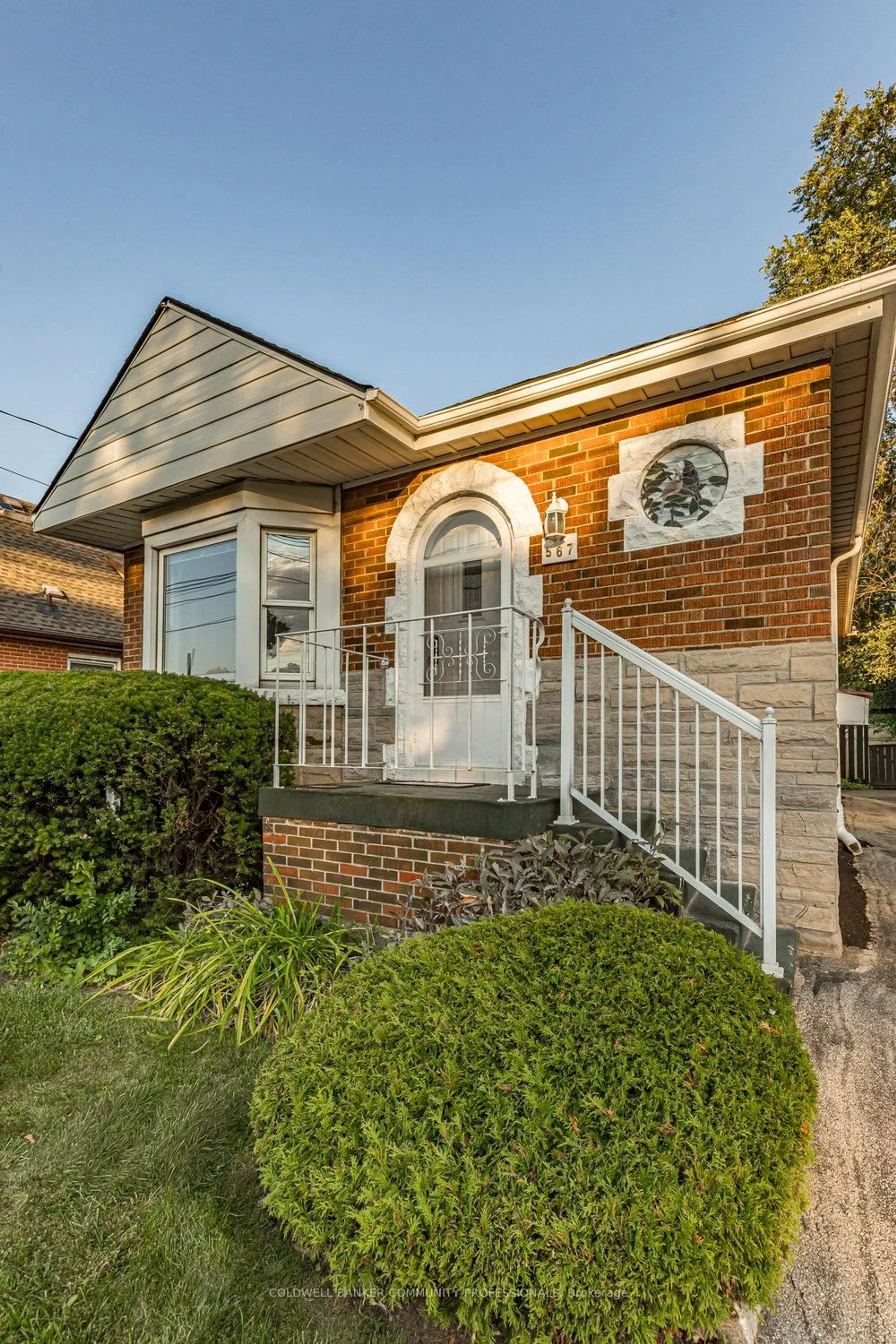 Home with brick exterior material, street for 567 Upper Sherman Ave, Hamilton Ontario L8V 3L9