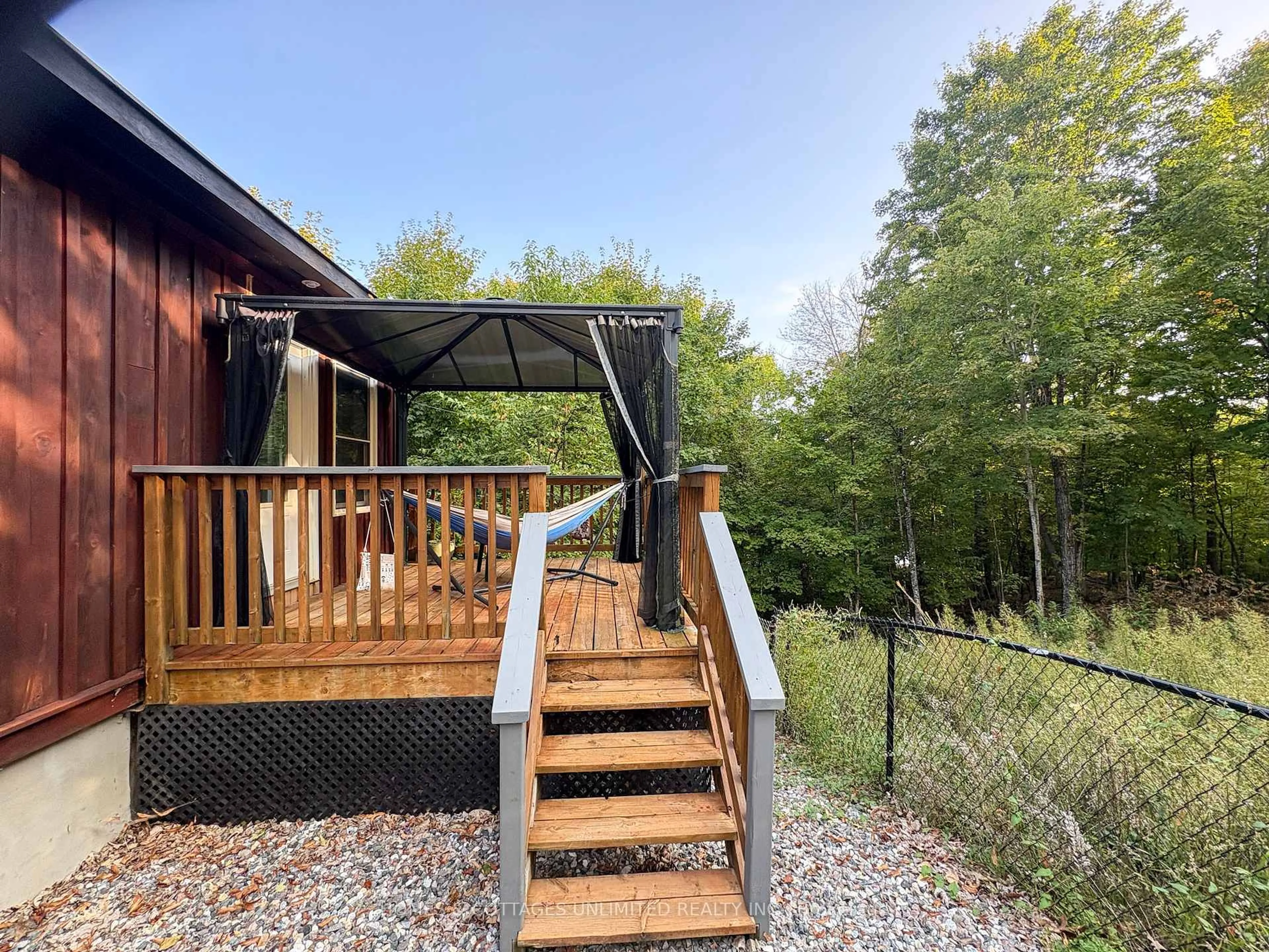 Patio, unknown for 1037A PALMERSTON Cres, Snow Road Station Ontario K0H 2R0