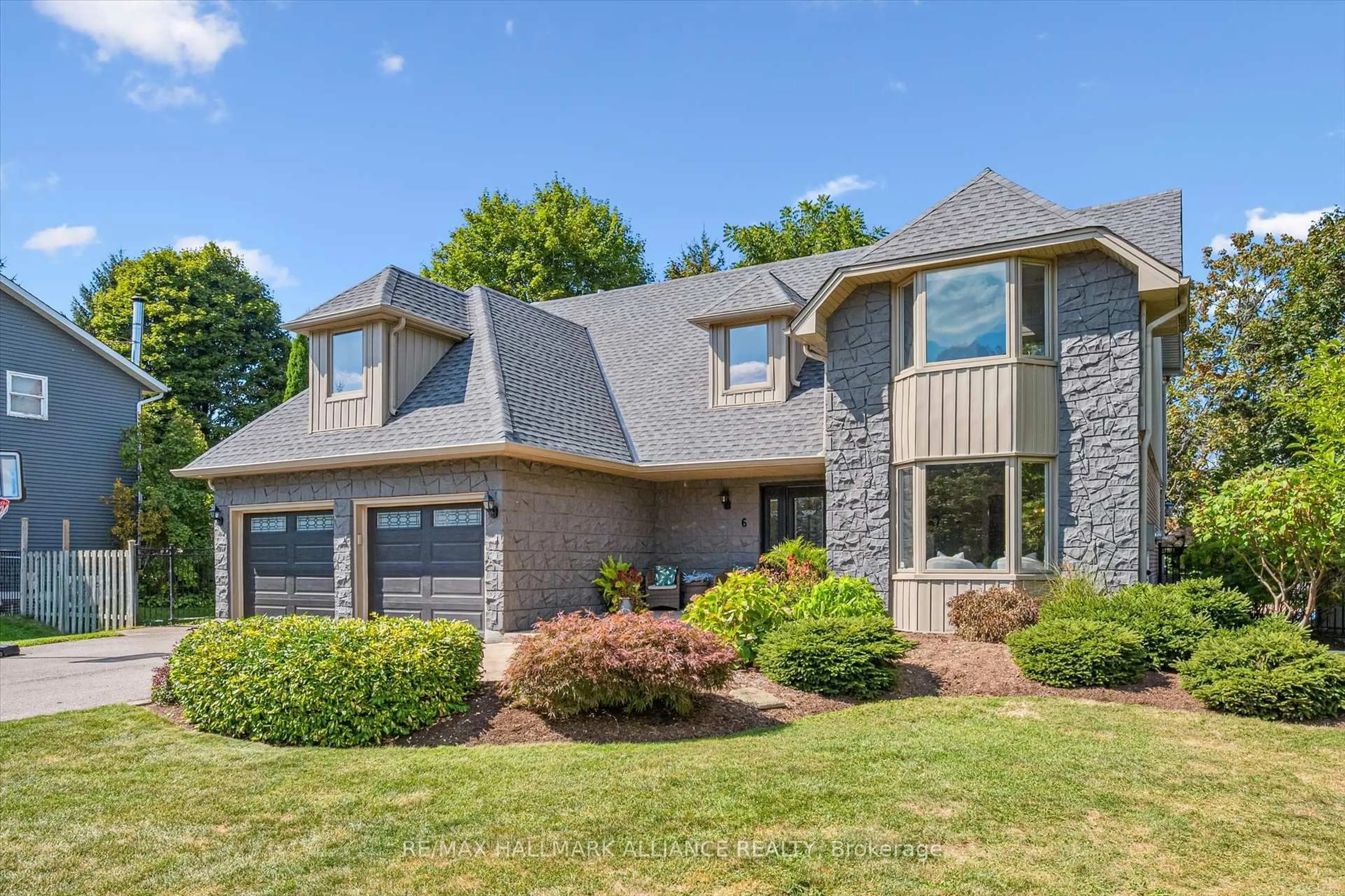 Home with brick exterior material, unknown for 6 Coachman Cres, Hamilton Ontario L8N 2Z7