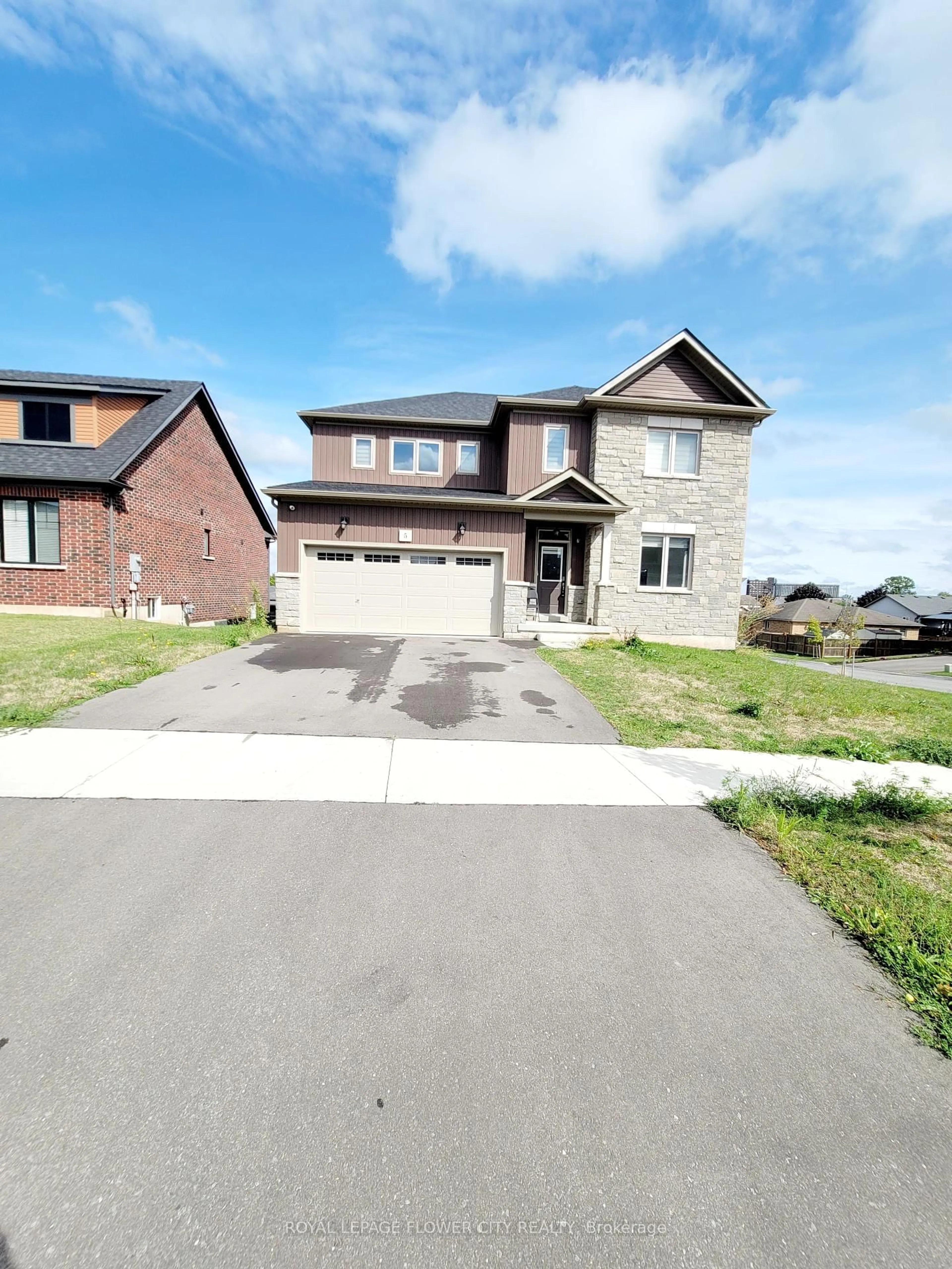 Home with brick exterior material, street for 5 Oriole Cres, Port Colborne Ontario L3K 6E2