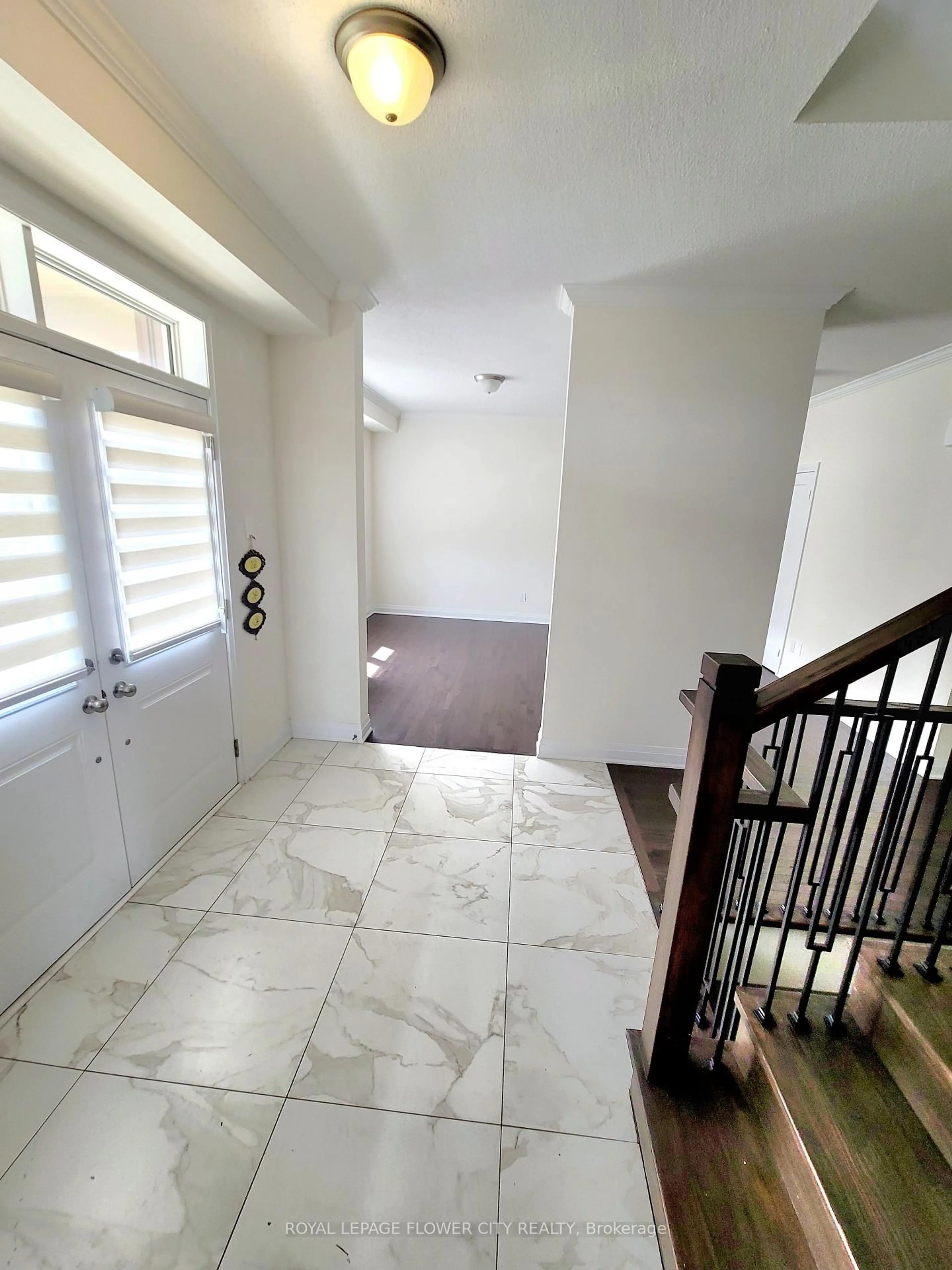Unknown for 5 Oriole Cres, Port Colborne Ontario L3K 6E2