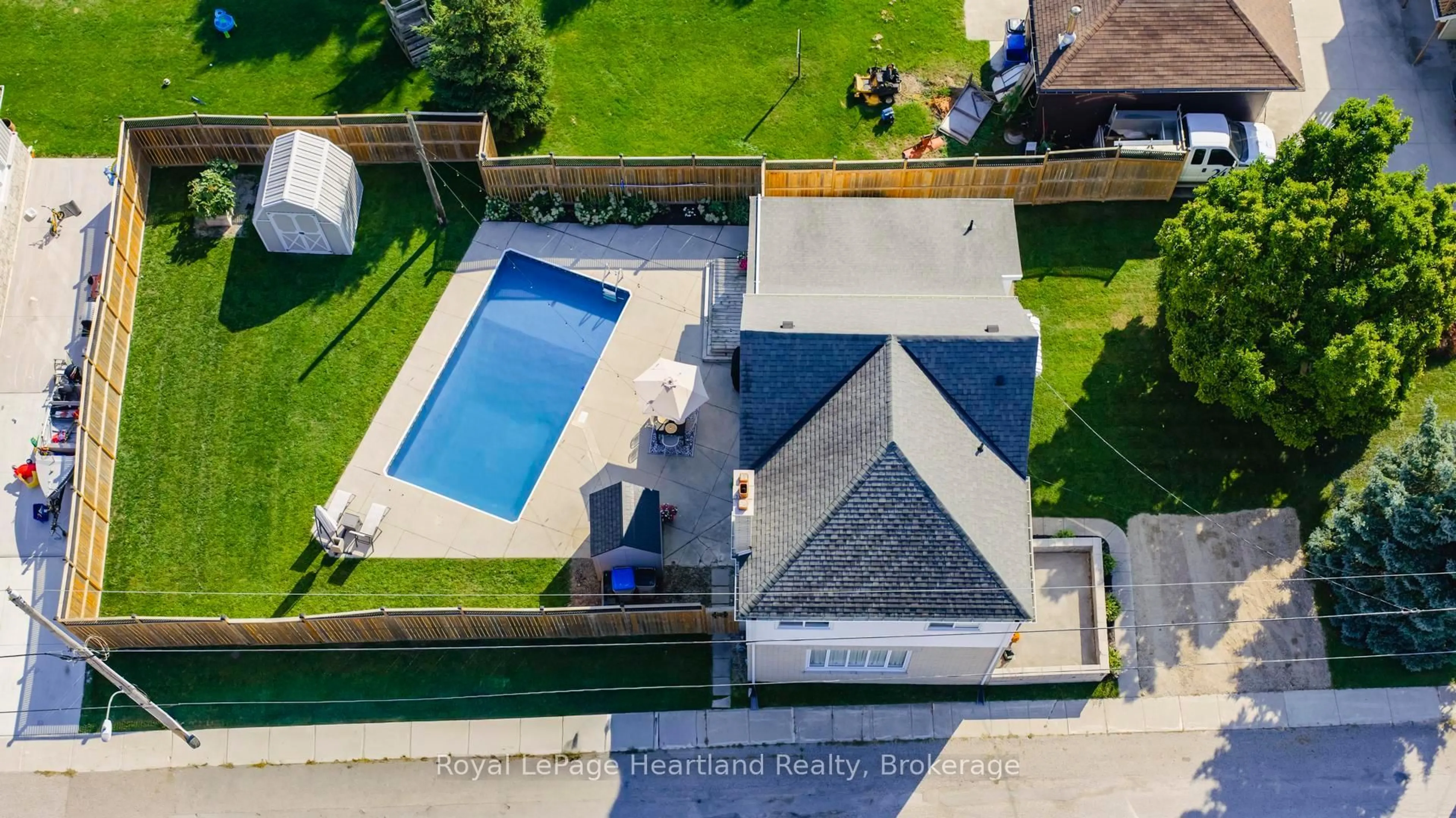 A pic from outside/outdoor area/front of a property/back of a property/a pic from drone, unknown for 5 WILLIAM Dr, South Huron Ontario N0M 1M0