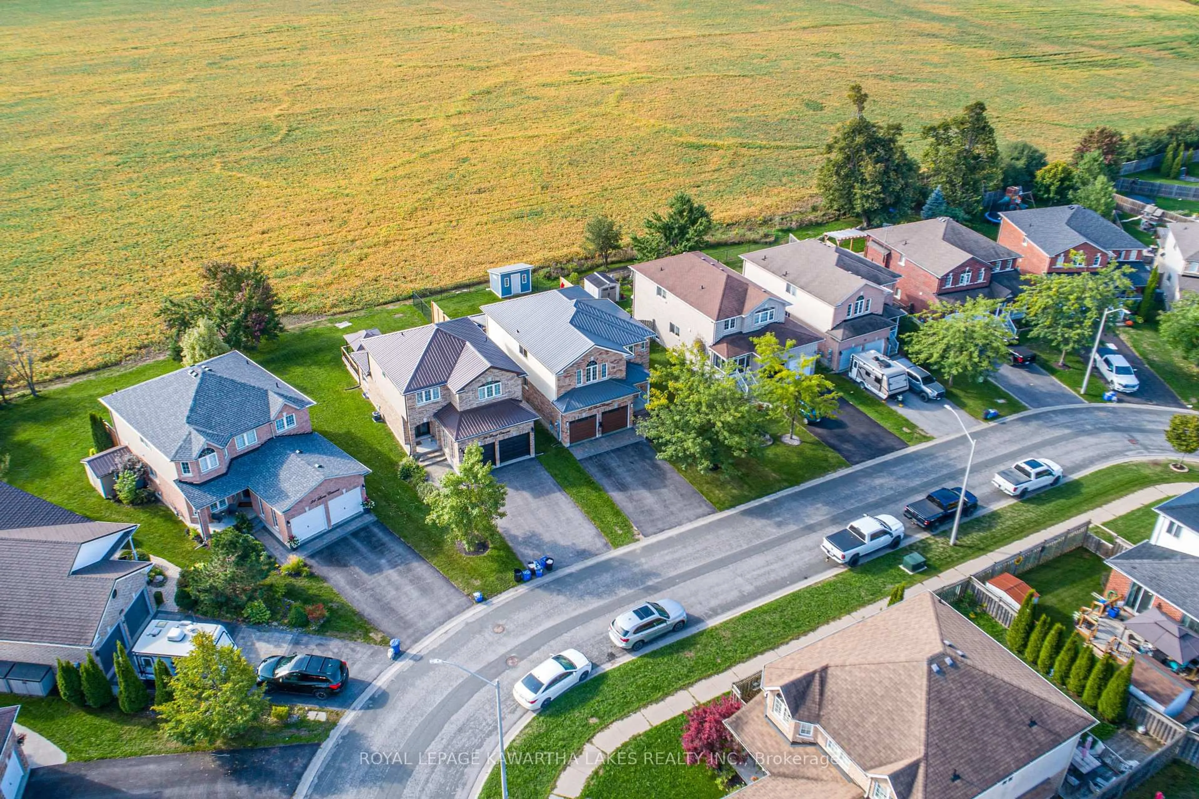 A pic from outside/outdoor area/front of a property/back of a property/a pic from drone, street for 28 Lucas Cres, Kawartha Lakes Ontario K9V 0C5