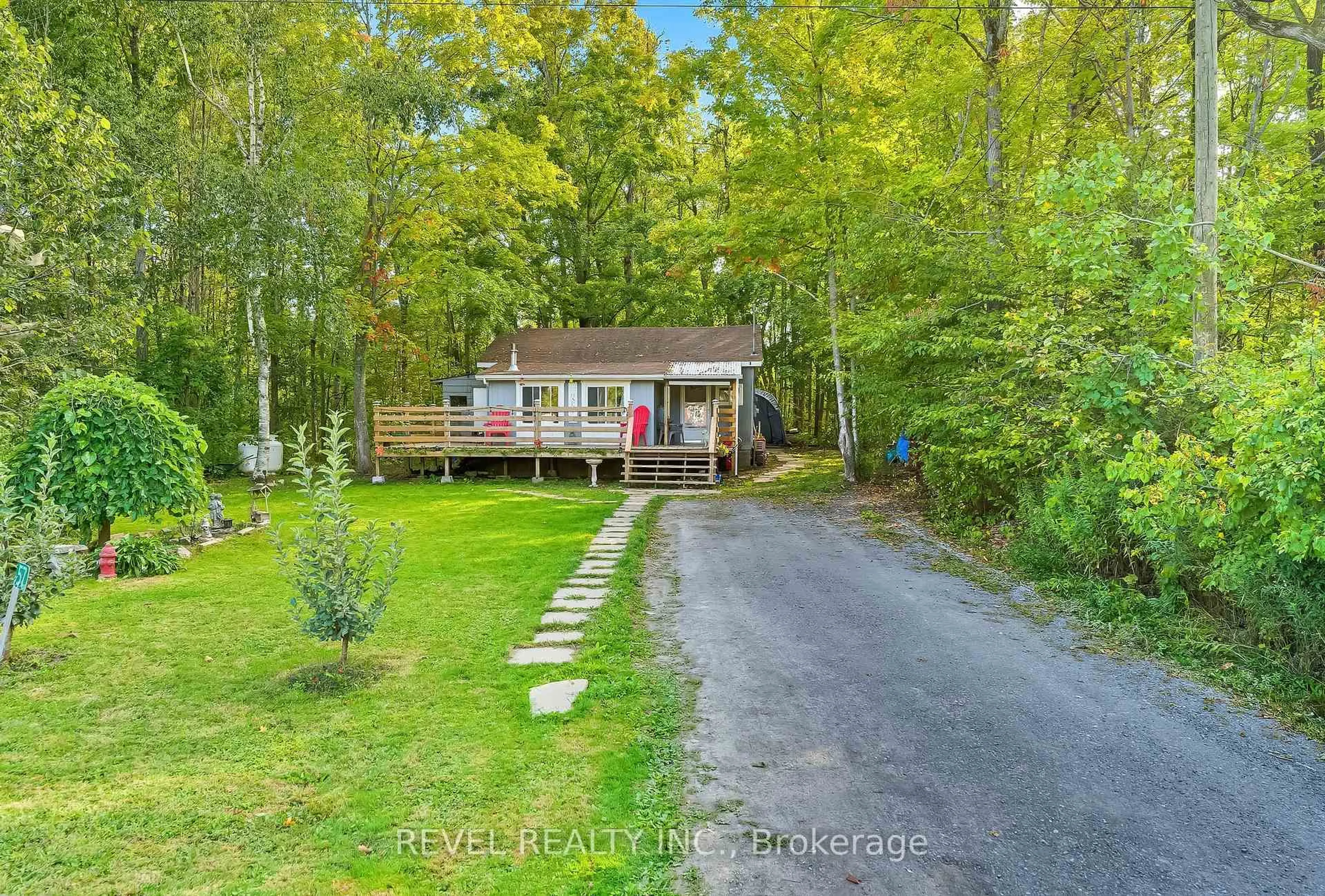 A pic from outside/outdoor area/front of a property/back of a property/a pic from drone, unknown for 57 Rollie's Bay Rd, Curve Lake First Nation 35 Ontario K0L 1R0