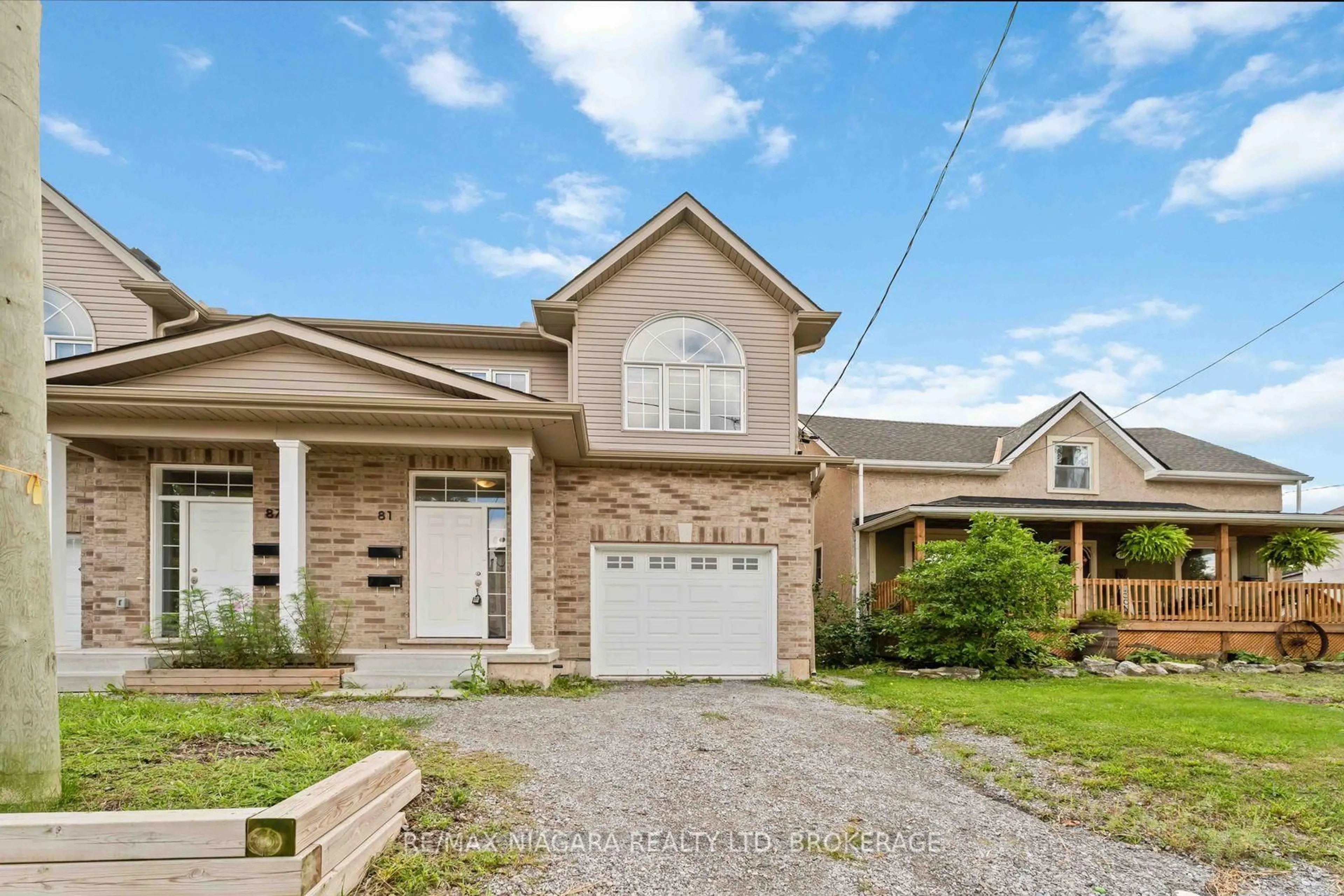 Home with brick exterior material, street for 81 Grove St, Welland Ontario L3B 4B3