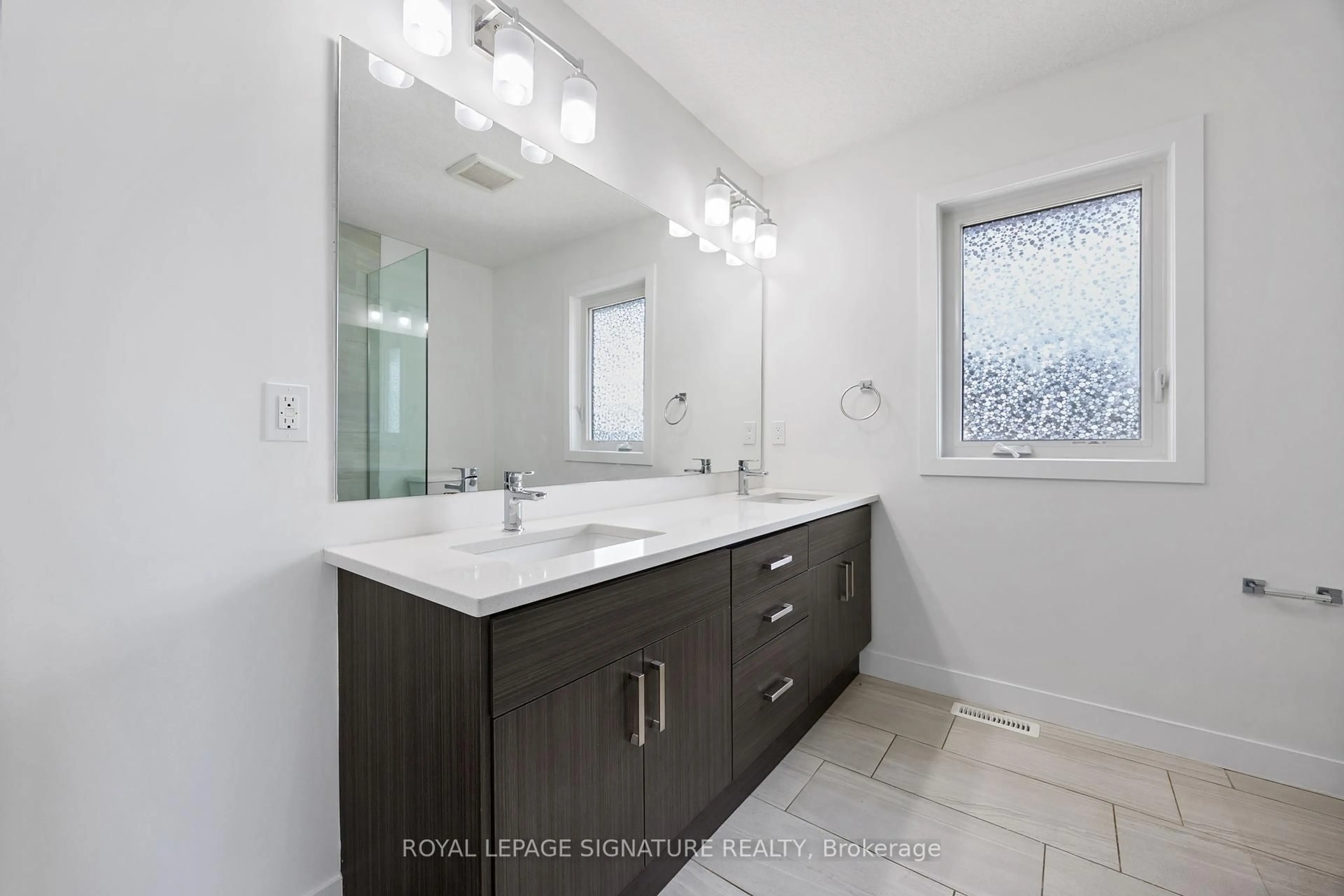 Contemporary bathroom, ceramic/tile floor for 103 Marconi Crt, London East Ontario N5V 0C9
