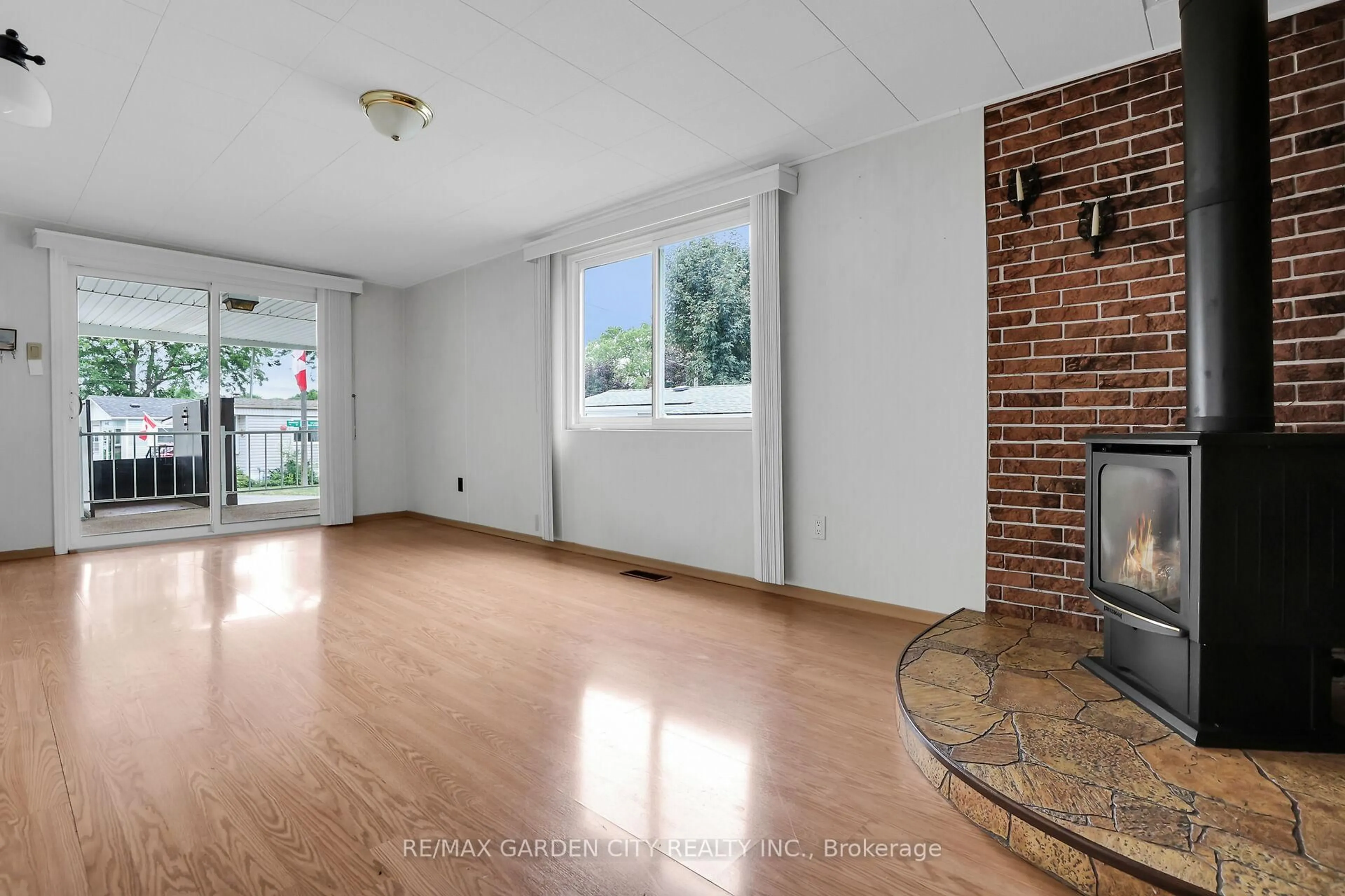 A pic of a room for 23 Four Mile Creek Rd #315, Niagara-on-the-Lake Ontario L0S 1J1