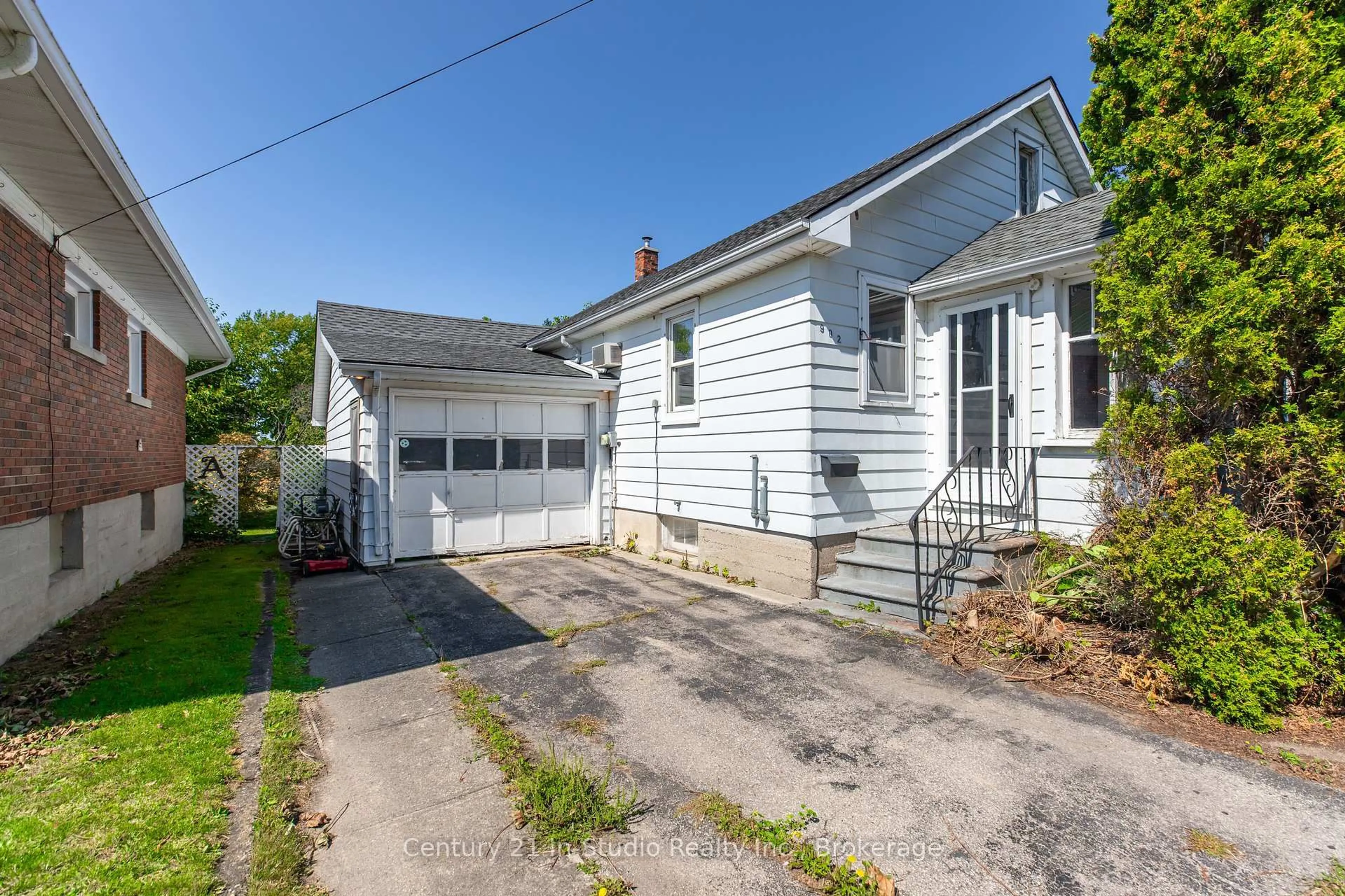 Unknown for 902 Huron Terr, Kincardine Ontario N2Z 2Y1