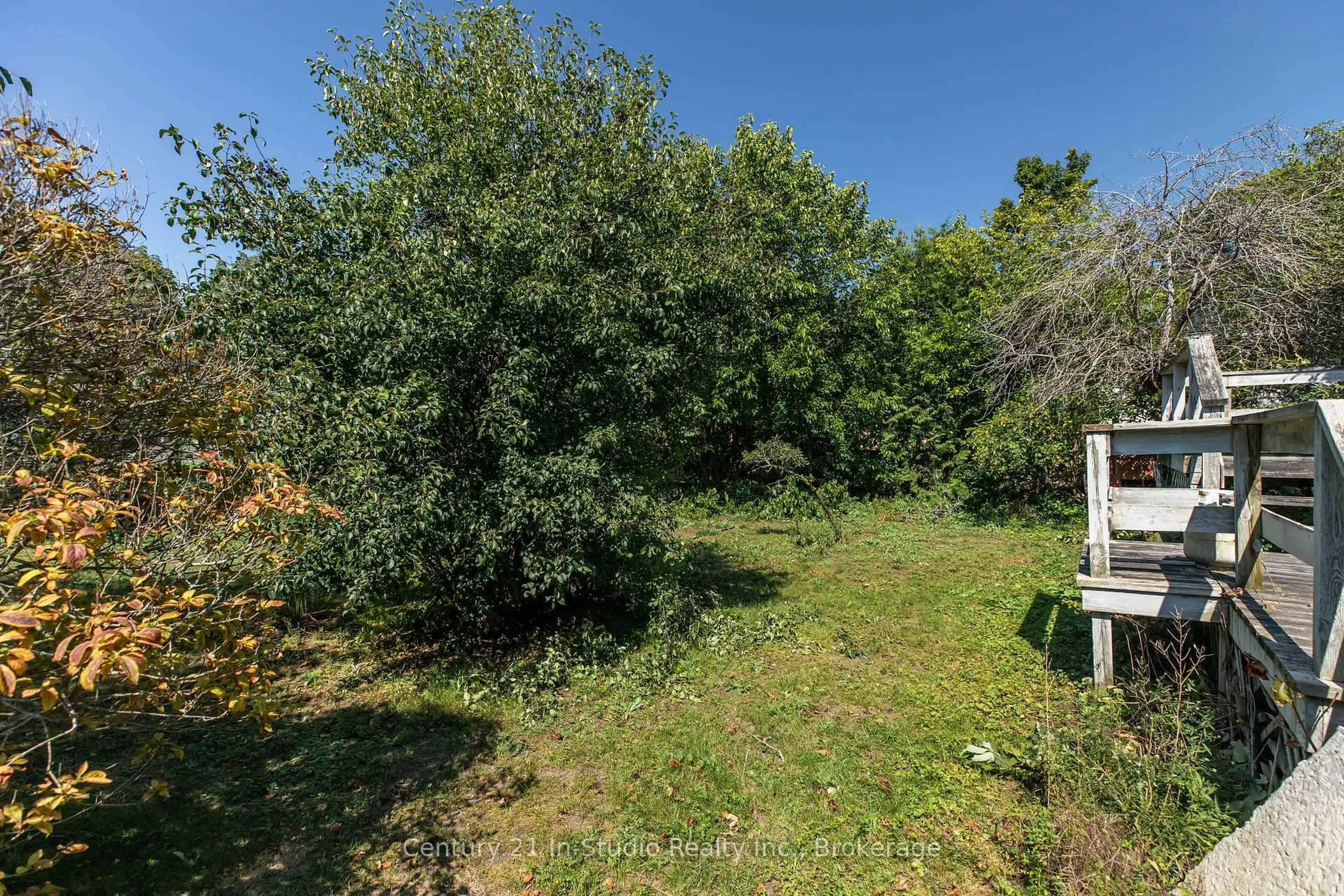 A pic from outside/outdoor area/front of a property/back of a property/a pic from drone, forest/trees view for 902 Huron Terr, Kincardine Ontario N2Z 2Y1