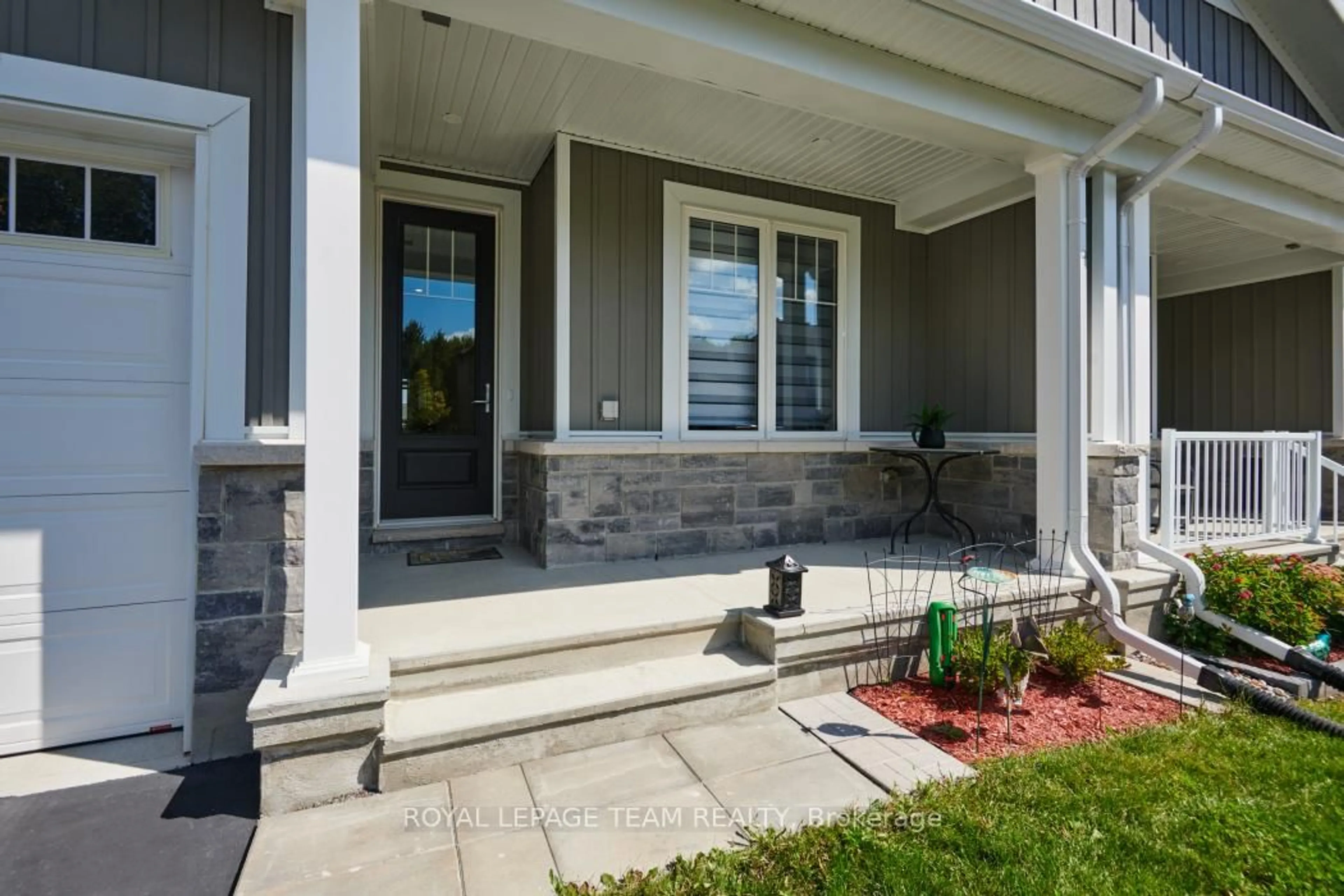 Unknown for 818 Companion Cres, Manotick Ontario K4M 0X1