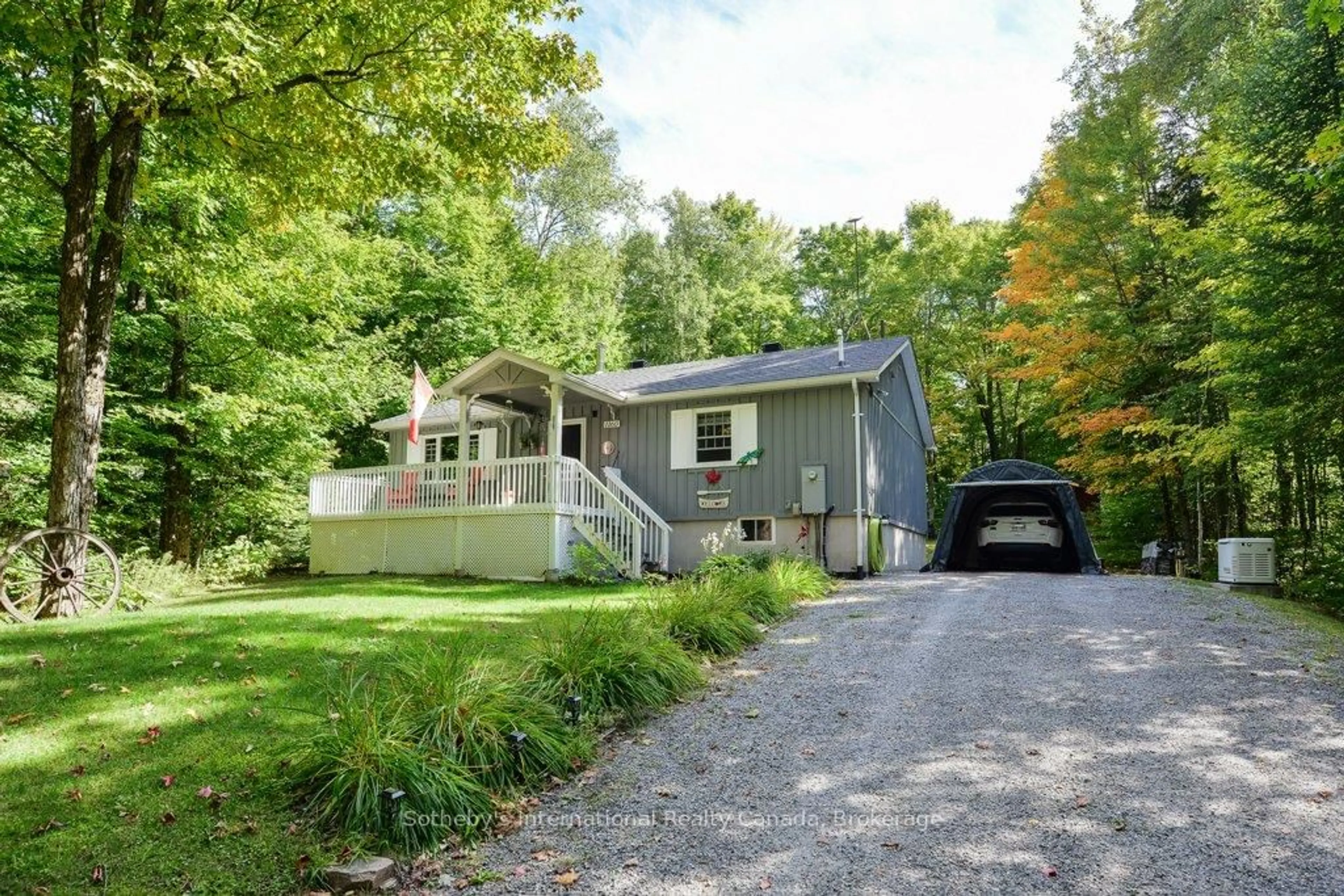 Home with vinyl exterior material, street for 1160 Skeleton Lake Rd 2 Rd, Muskoka Lakes Ontario P0B 1M0