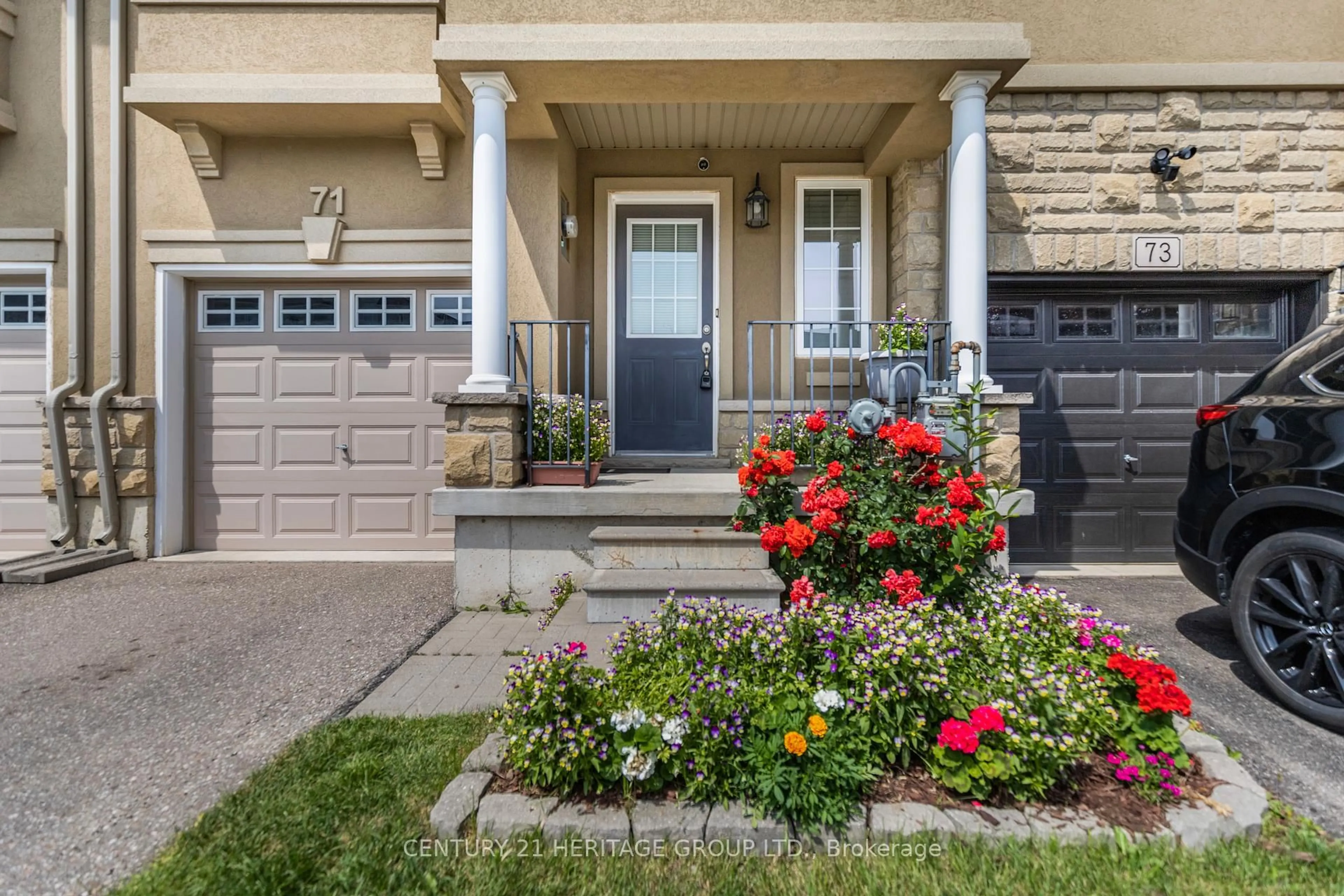 Indoor entryway for 71 Waterbridge St, Hamilton Ontario L8J 0G2